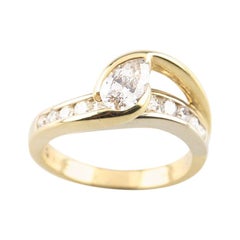 1.00 Carat Pear Shape Diamond 18 Karat Yellow Gold Engagement Ring