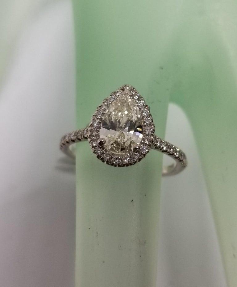 1.00 Carat Pear Shape Diamond with Diamond Halo In New Condition In Los Angeles, CA
