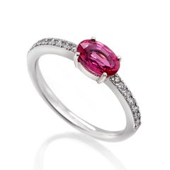 1,00 Karat Pink Saphir und Diamant Ring aus Platin