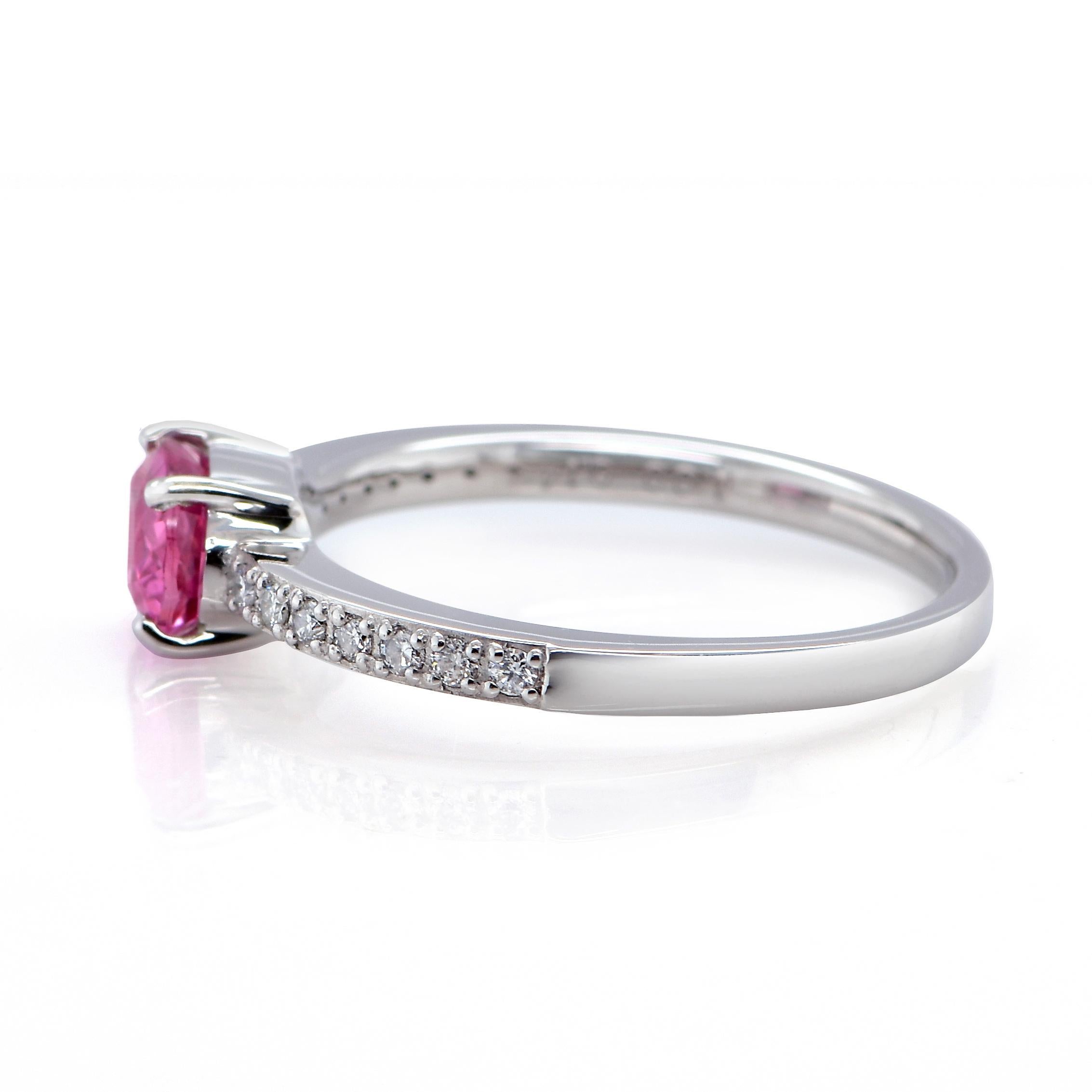 Anello con zaffiro rosa e diamanti da 1,00 carati in platino in vendita 1