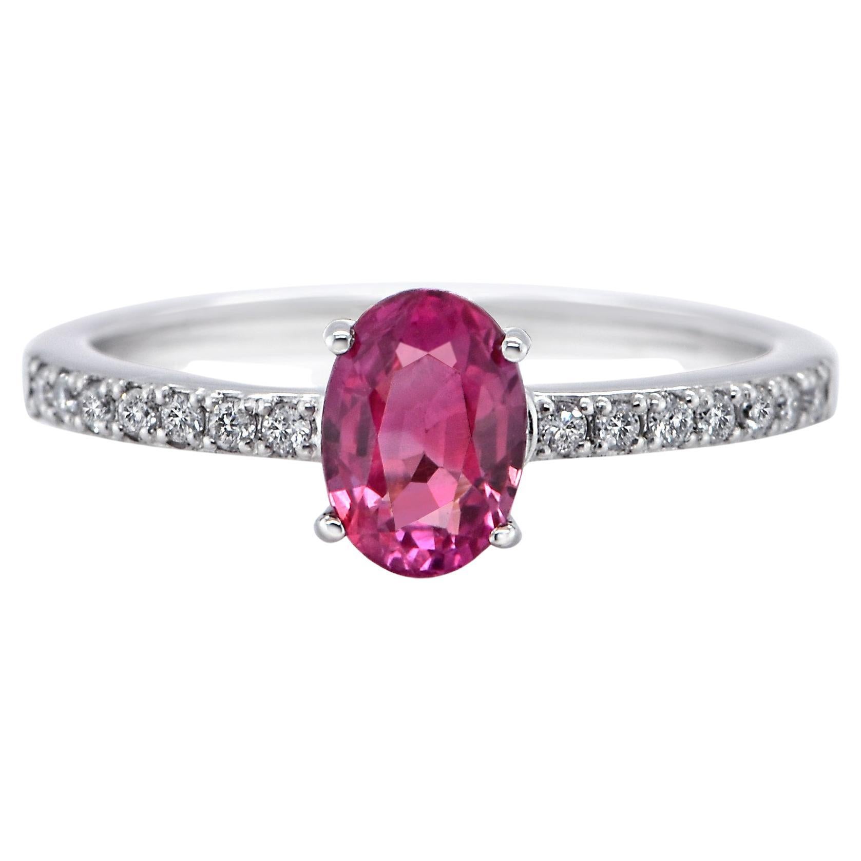 1,00 Karat Pink Saphir und Diamant Ring aus Platin