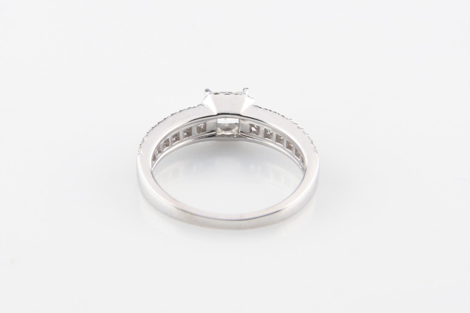Women's 1.00 Carat Princess Cut Diamond 14 Karat White Gold Engagement Ring
