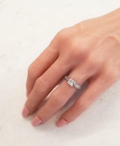 1.00 Karat Prinzessinnenschliff VVV2 Diamant-Cocktailring aus Platin