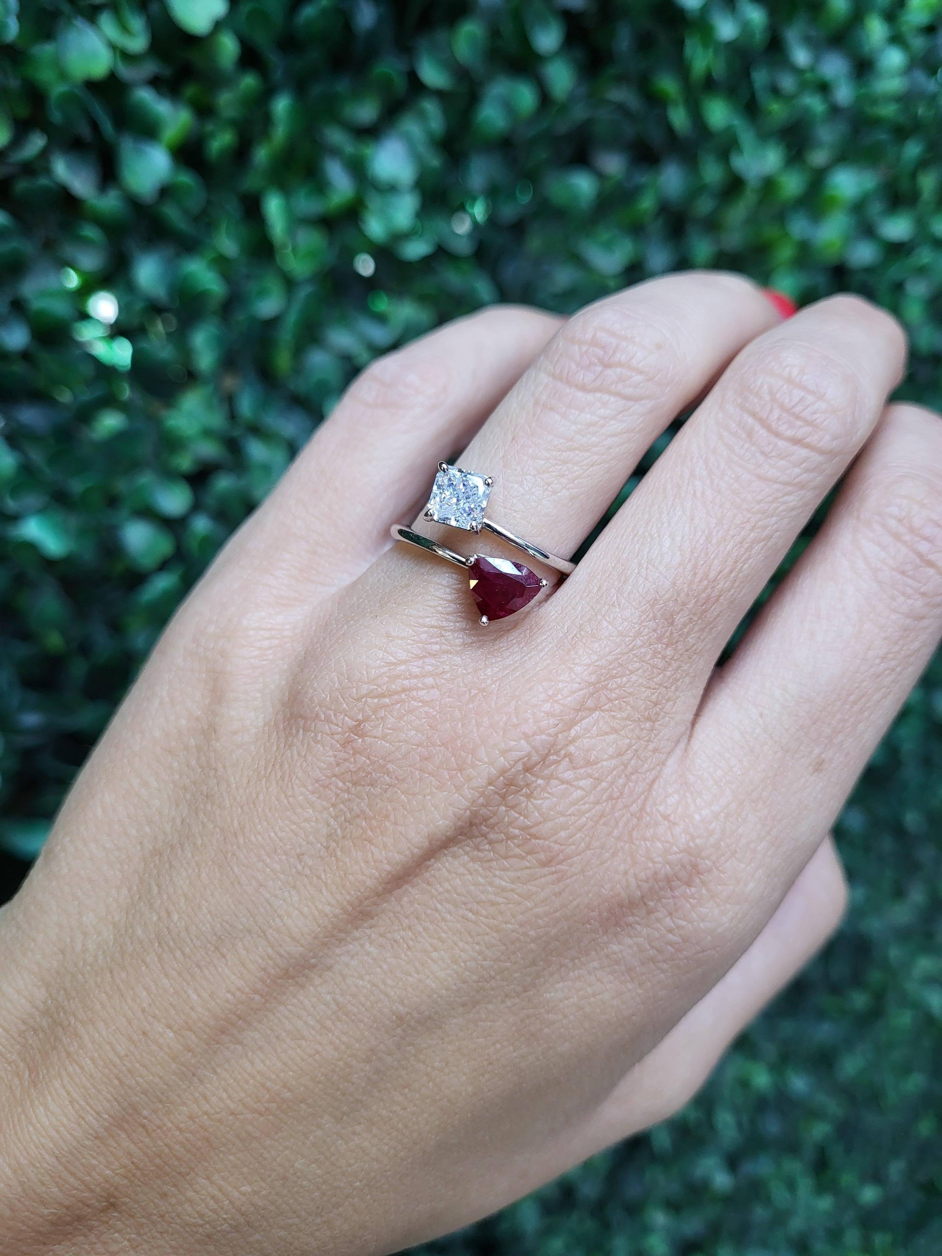 1.00 Carat Radiant Cut Diamond & 1.16 Trillion Cut Ruby Toi et Moi Ring 7