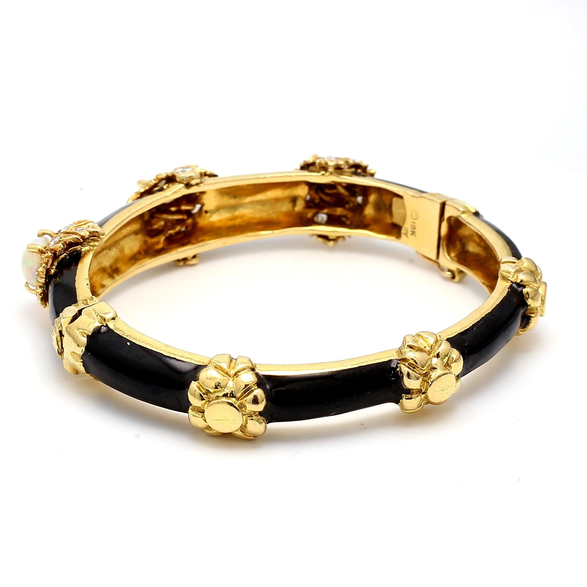 Bracelet jonc en or jaune 18 carats avec diamants taille radiant H VS2 de 1,00 carat en vente 2