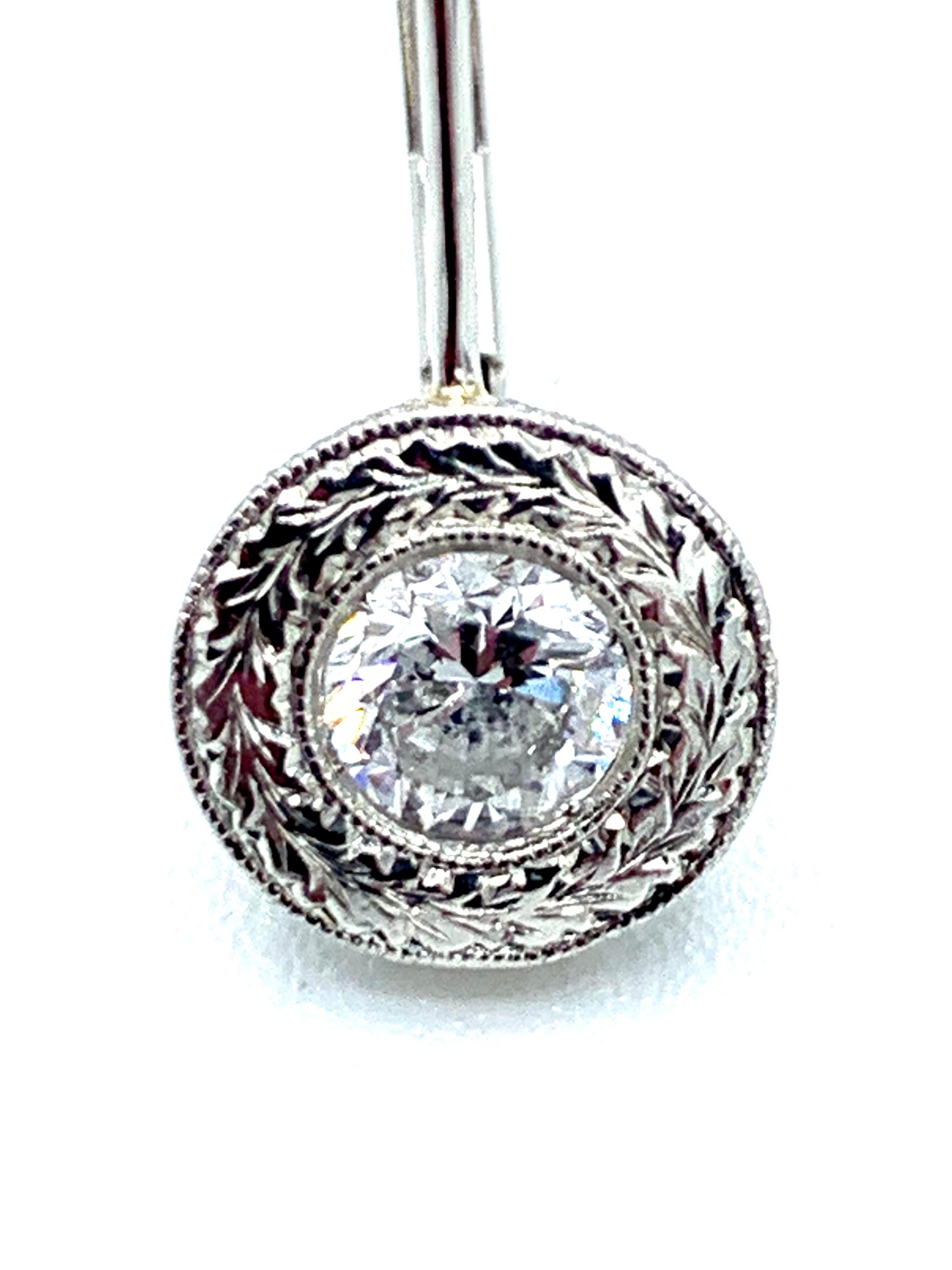 Art Deco 1.00 Carat Round Brilliant Diamond Platinum Dangle Earrings For Sale
