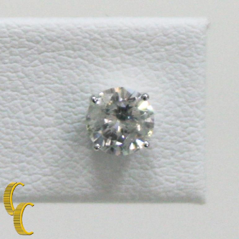1.00 Carat Round Brilliant Diamond Stud Earrings Set in 14 Karat White Gold In Good Condition For Sale In Sherman Oaks, CA