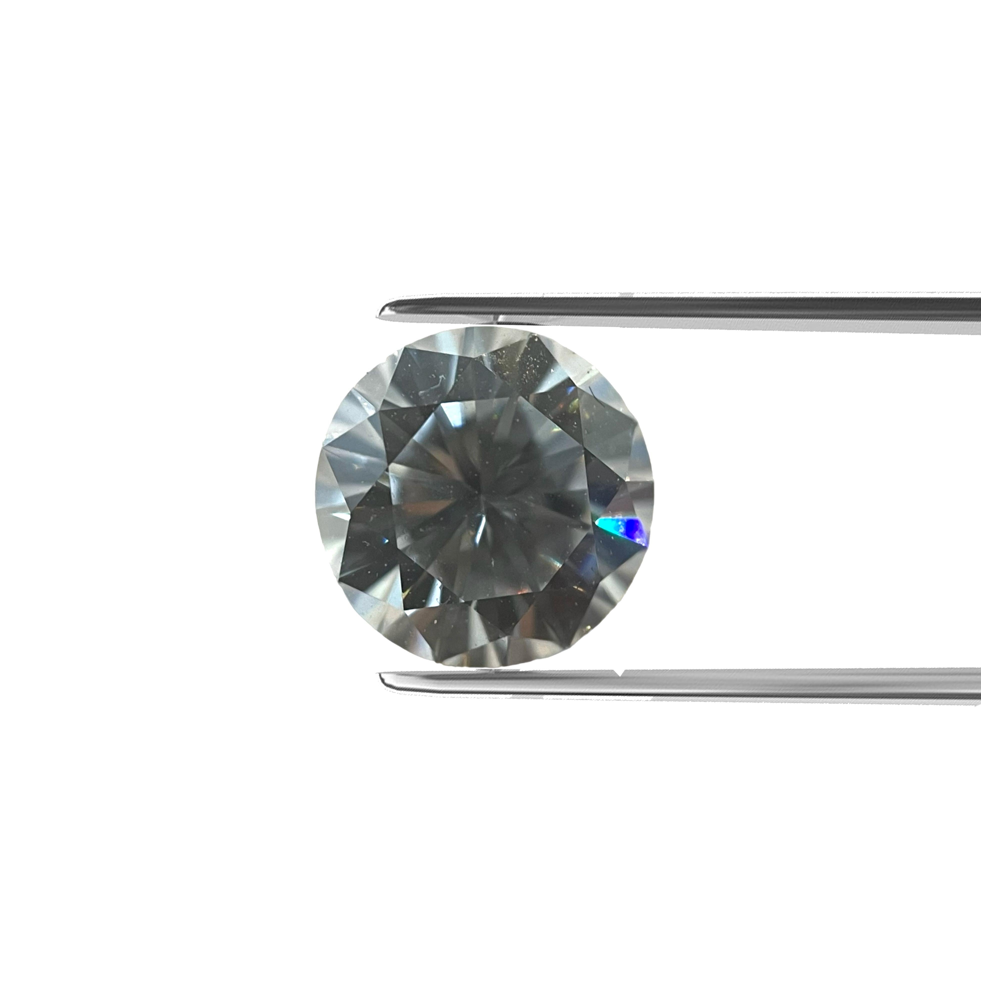ITEM DESCRIPTION

ID #: NYC56704
Stone Shape: ROUND BRILLIANT
Diamond Weight: 1.00ct
Clarity: VVS2
Color: G
Cut:	Good
Measurements: 6.33 - 6.41 x 3.99 mm
Depth %:	62.7%
Table %:	61%
Symmetry: Good
Polish: Very Good
Fluorescence: Medium