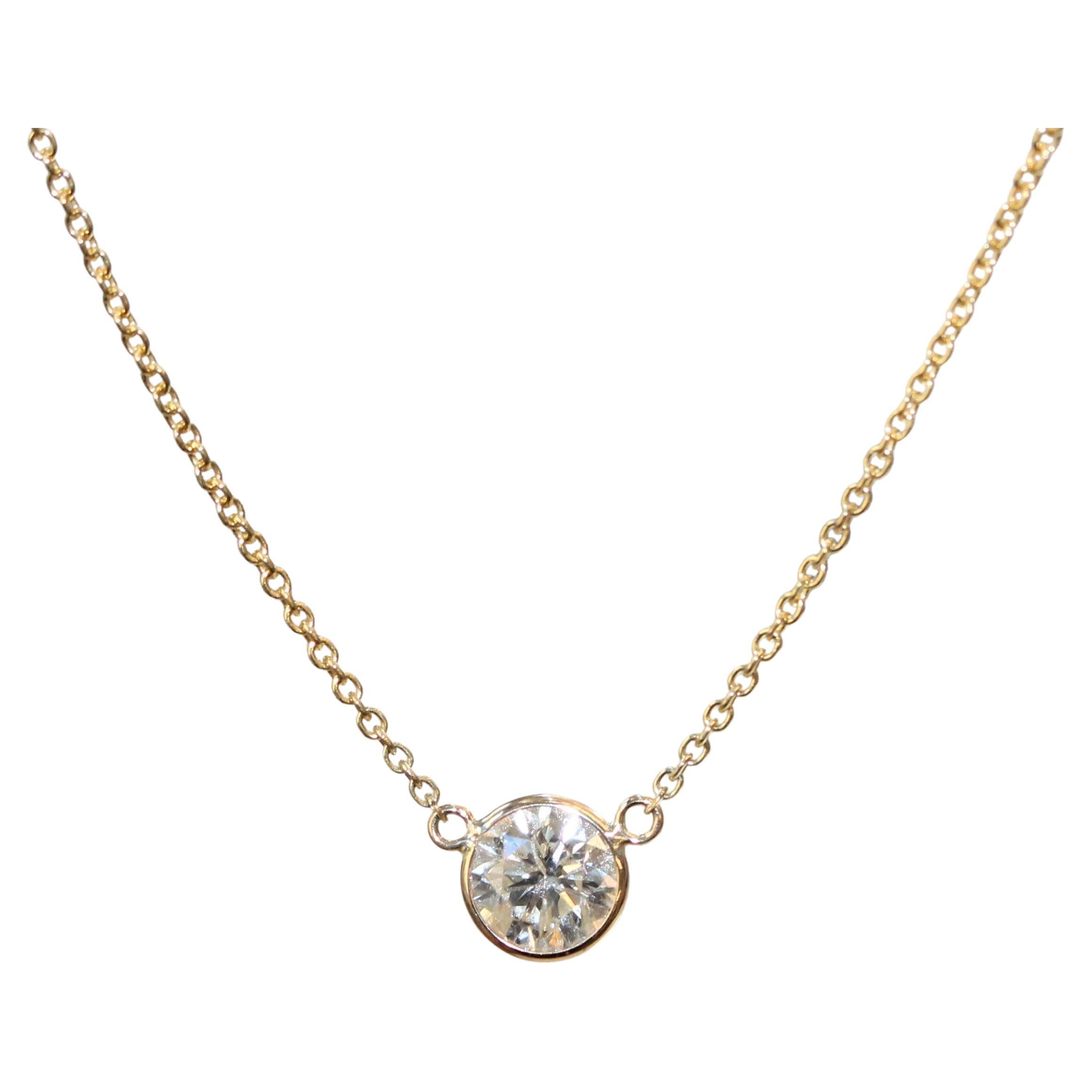 1.00 Carat Round Diamond Handmade Solitaire Necklace In 14k Yellow Gold For Sale