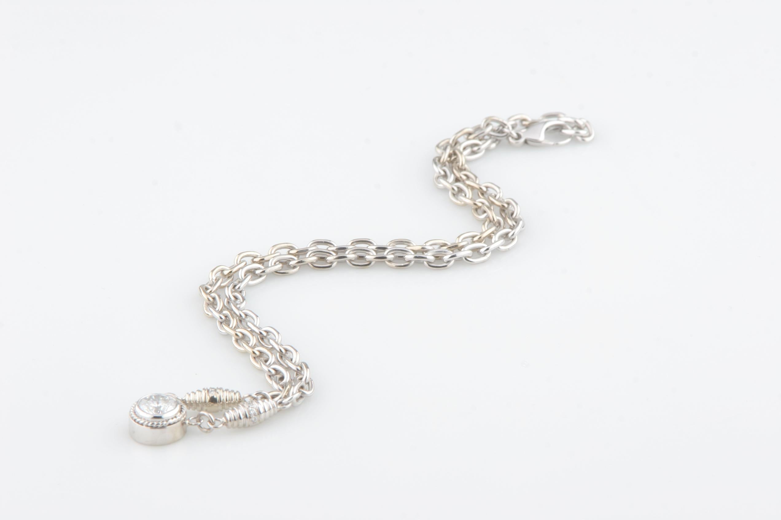 Women's or Men's 1.00 Carat Round Diamond Solitaire 18 Karat White Gold Pendant Necklace For Sale