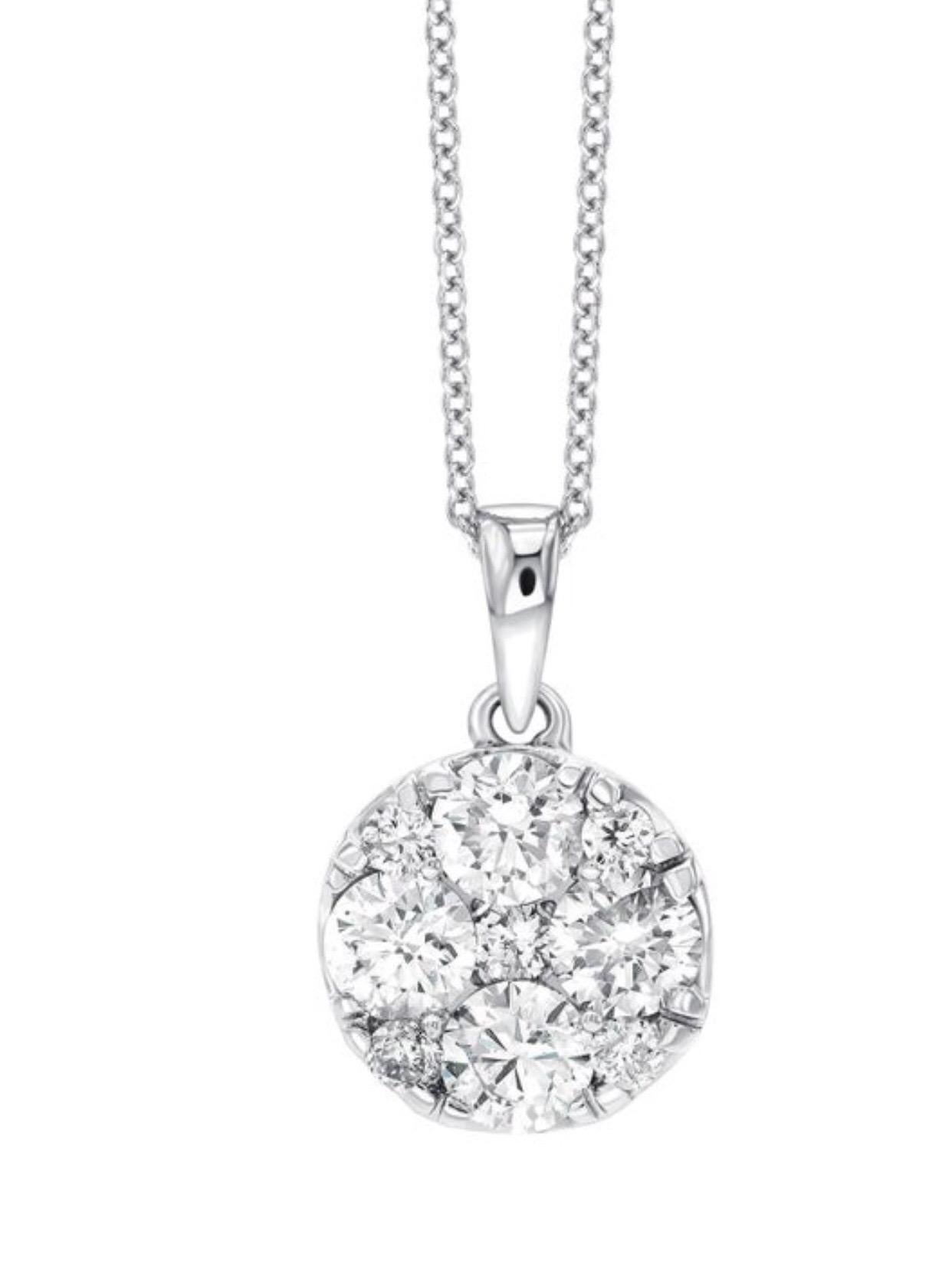 Round Cut 1.00 Carat Round White Diamond Claw Set Cluster 18 Carat Gold Chain Pendant For Sale