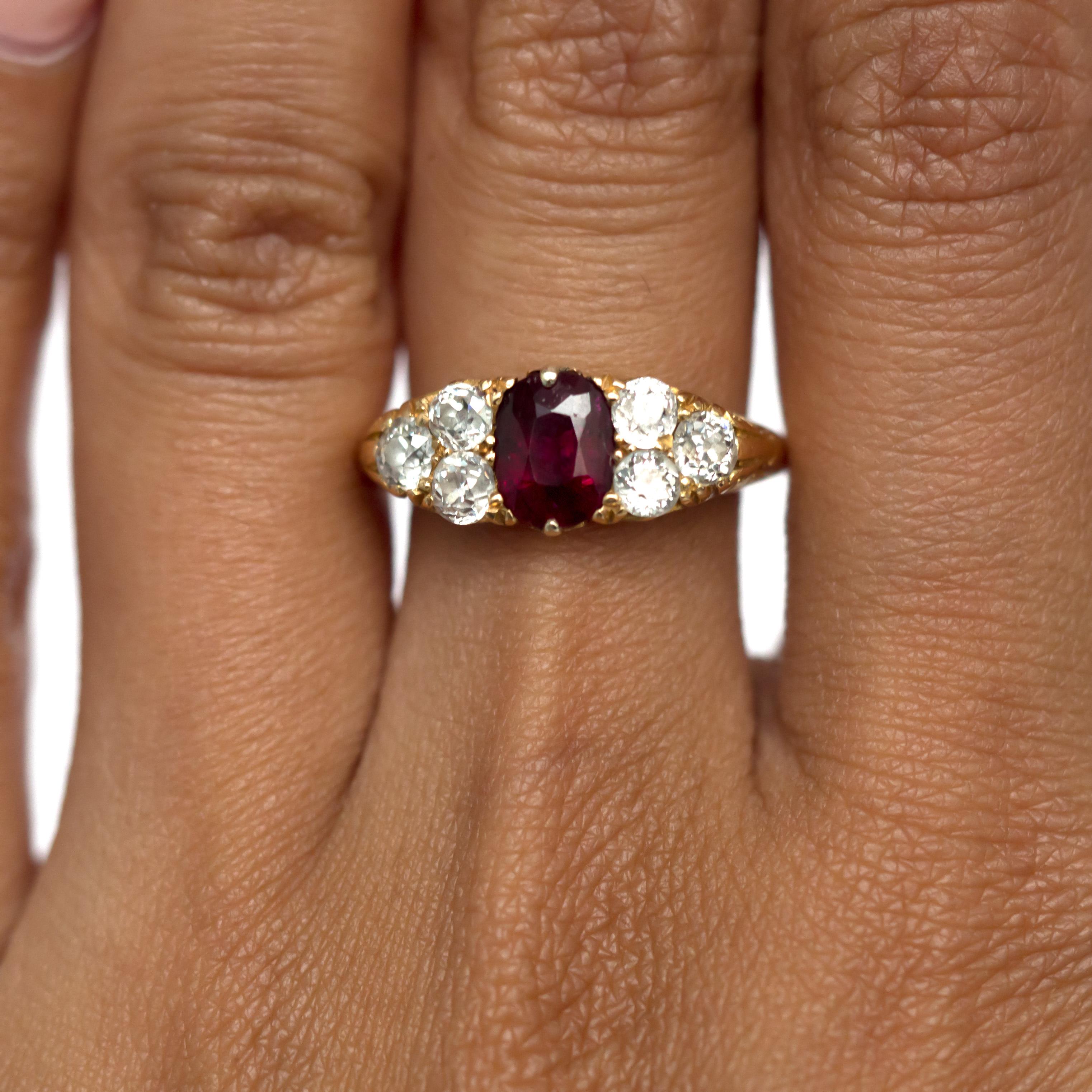 1.00 Carat Ruby Yellow Gold Engagement Ring 3