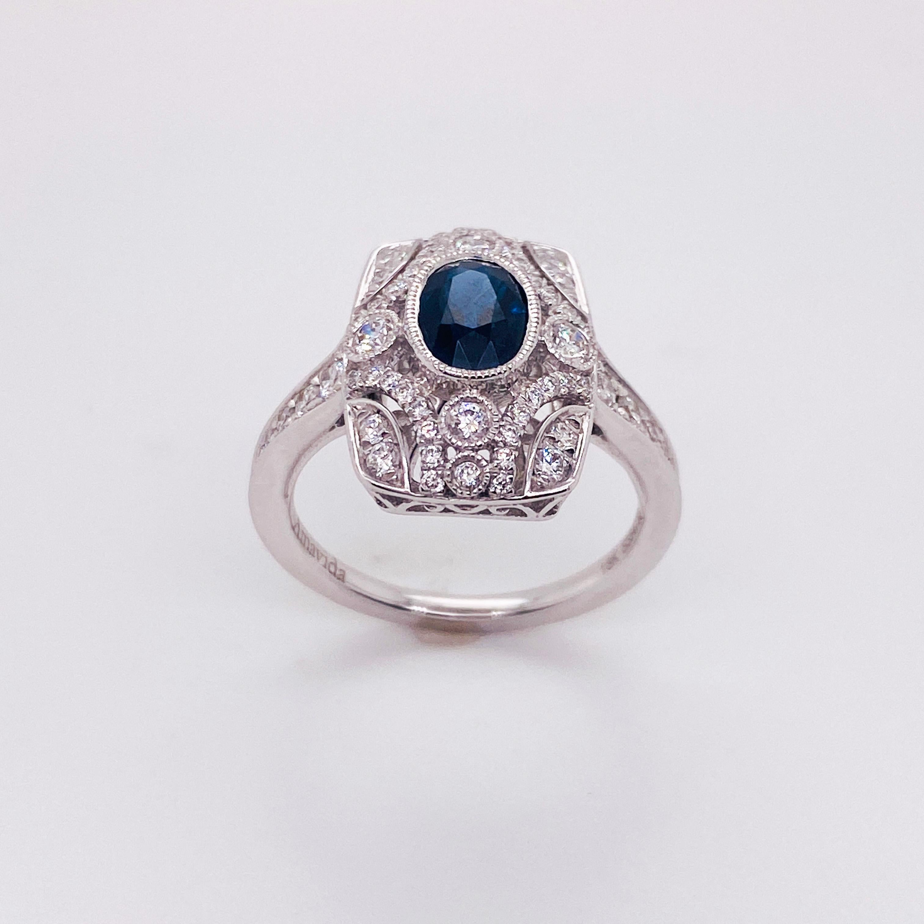 1.00 Carat Sapphire and Diamond Antique-Style Ring in 18 Karat White Gold In New Condition For Sale In Austin, TX