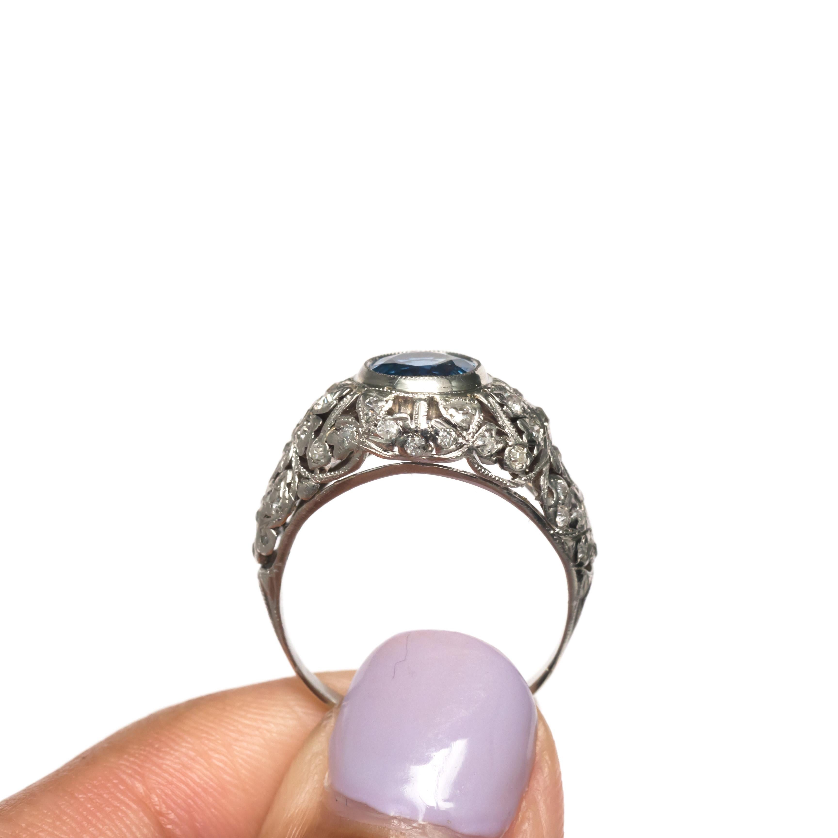 Women's or Men's 1.00 Carat Sapphire Platinum Engagement Ring For Sale