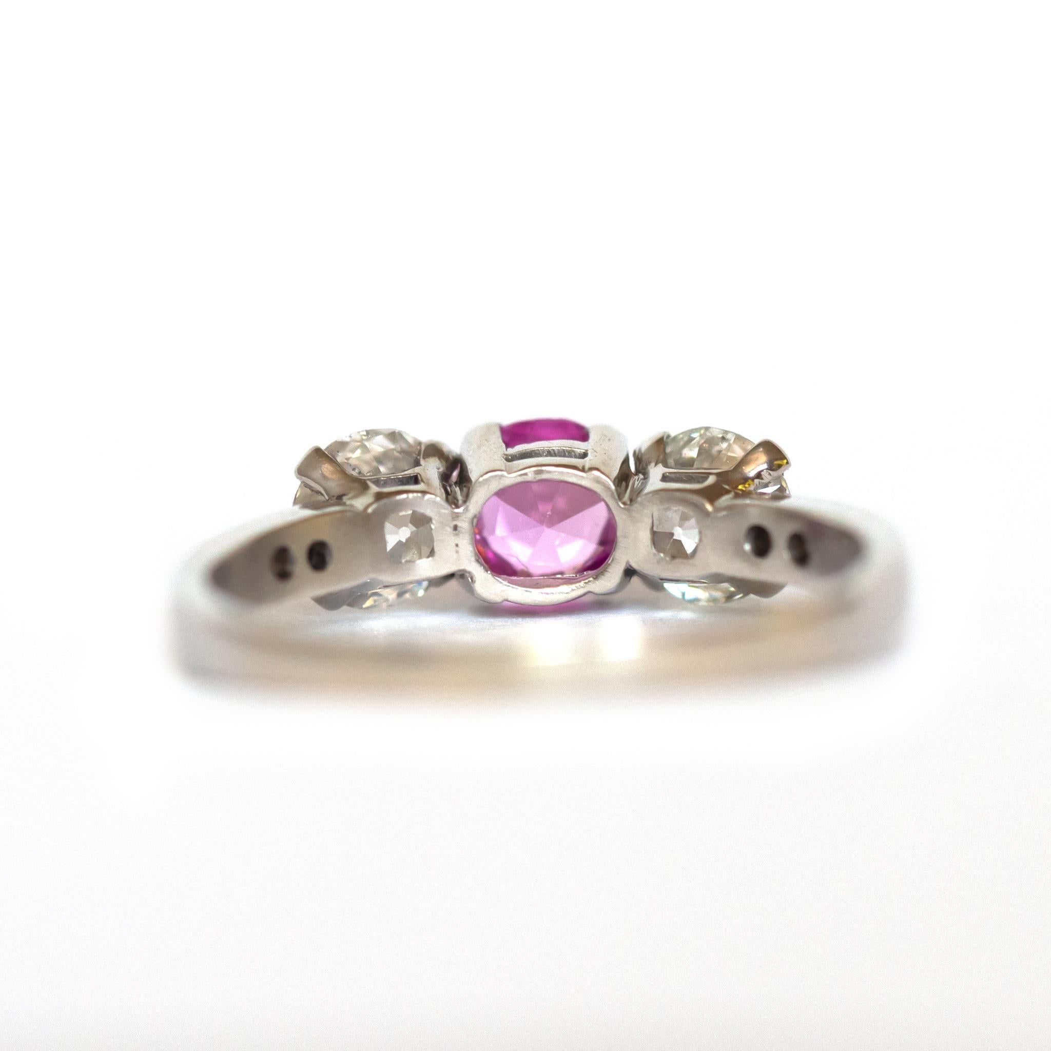 Women's or Men's 1.00 Carat Sapphire Platinum Engagement Ring For Sale
