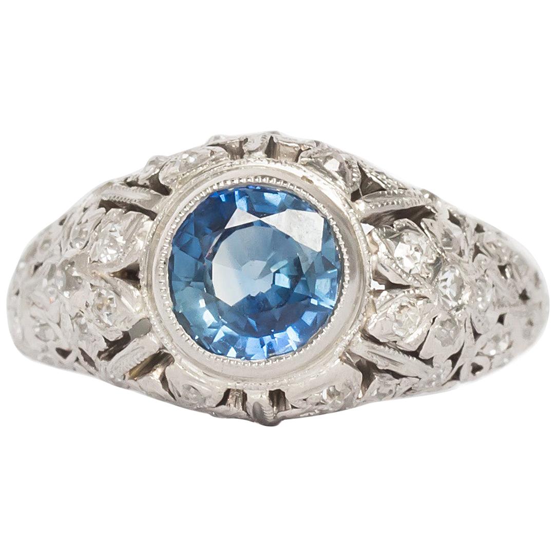 1.00 Carat Sapphire Platinum Engagement Ring For Sale
