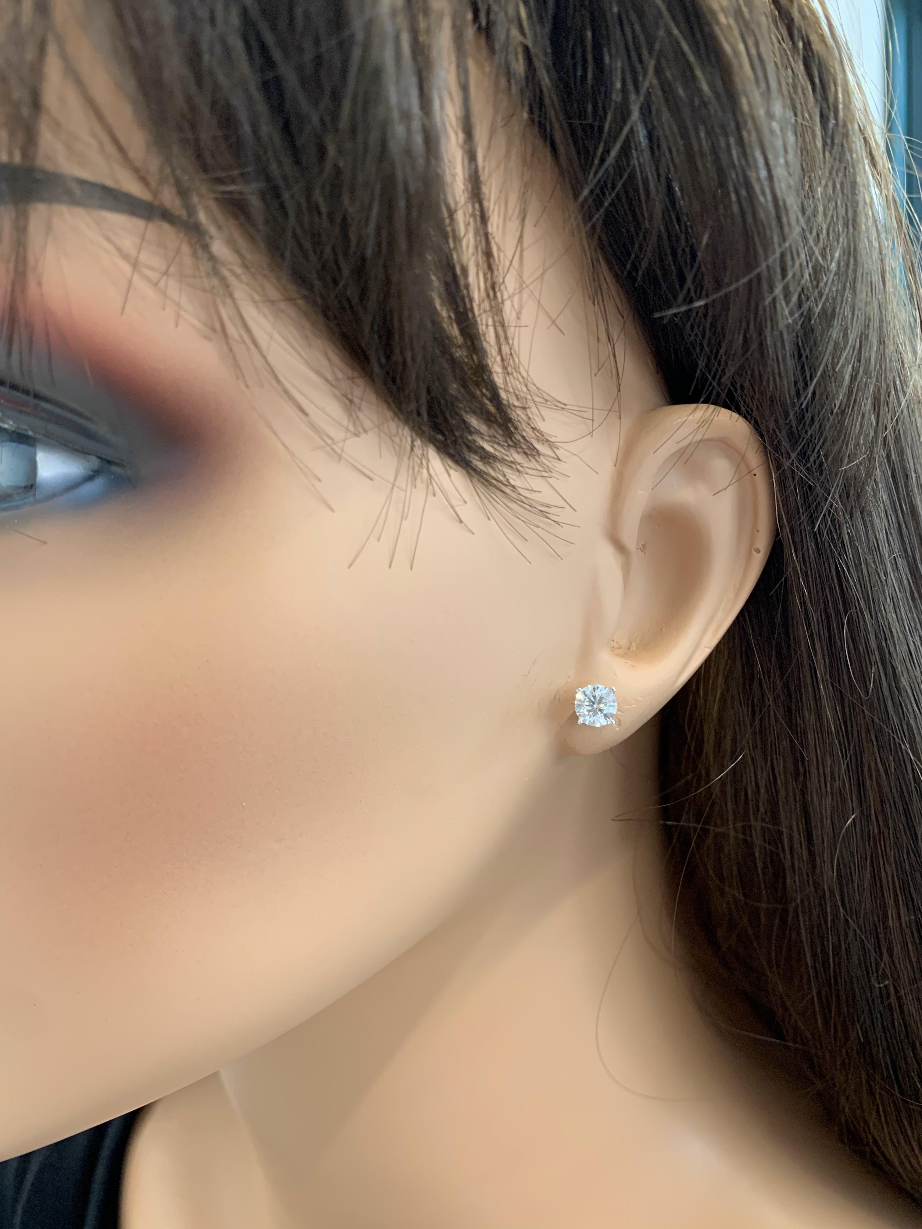 diamond earrings 1 carat total weight