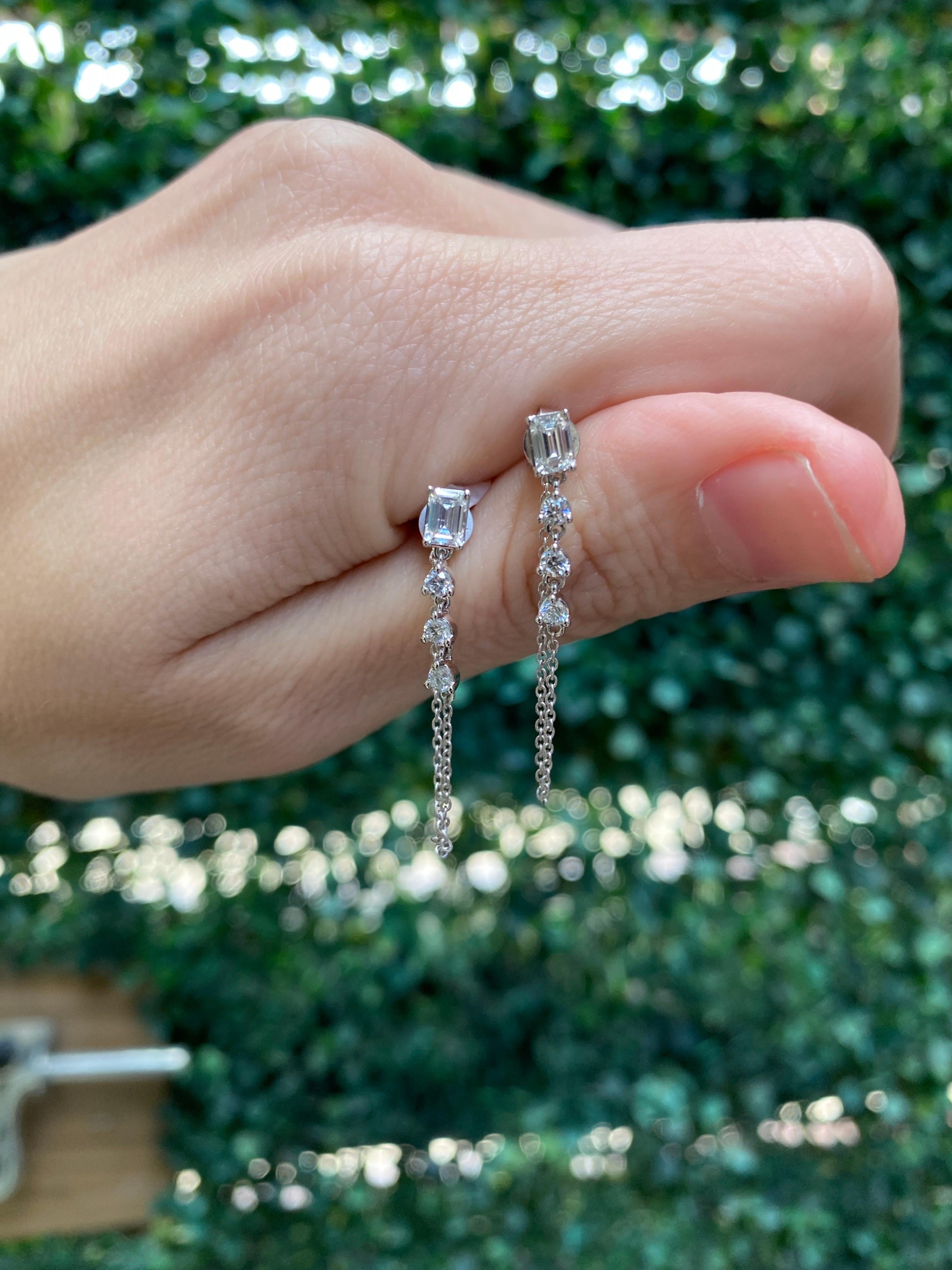 Boucles d'oreilles pendantes en émeraude et diamant rond de 1,00 carat (poids total) en vente 3