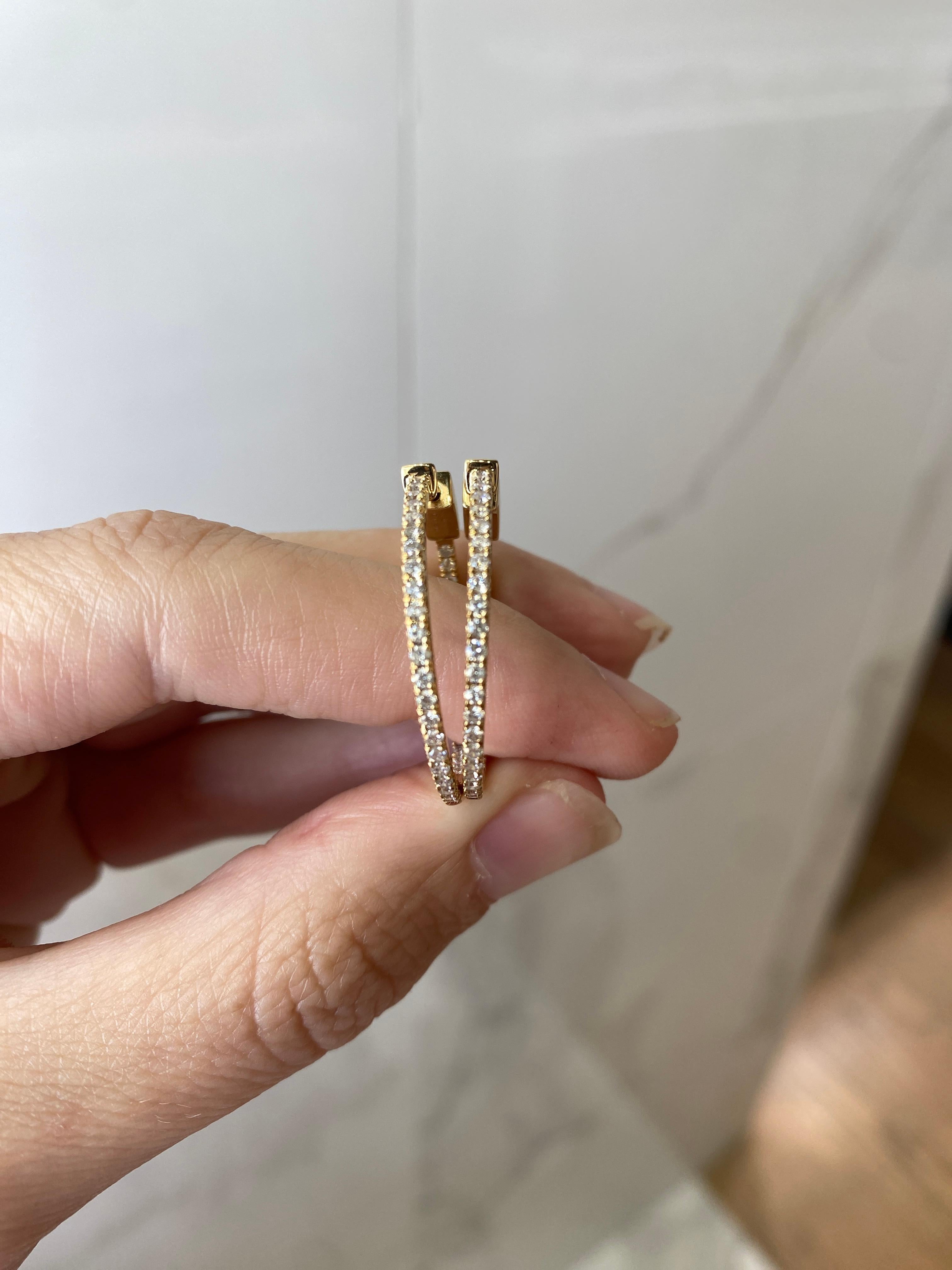 1.00 Carat Total Weight Natural Round Diamond Endless Hoop Earrings For Sale 2