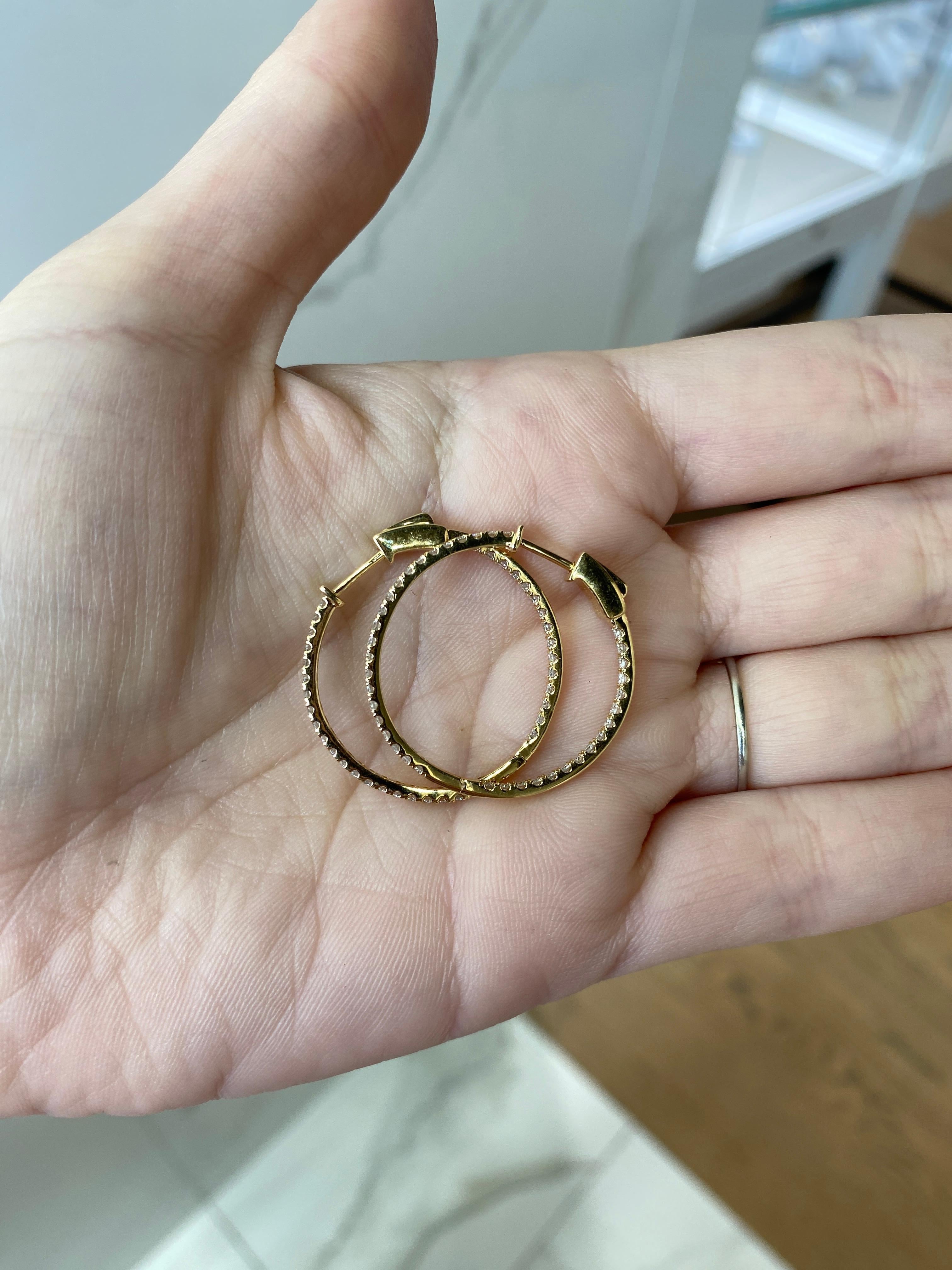 1.00 Carat Total Weight Natural Round Diamond Endless Hoop Earrings For Sale 3