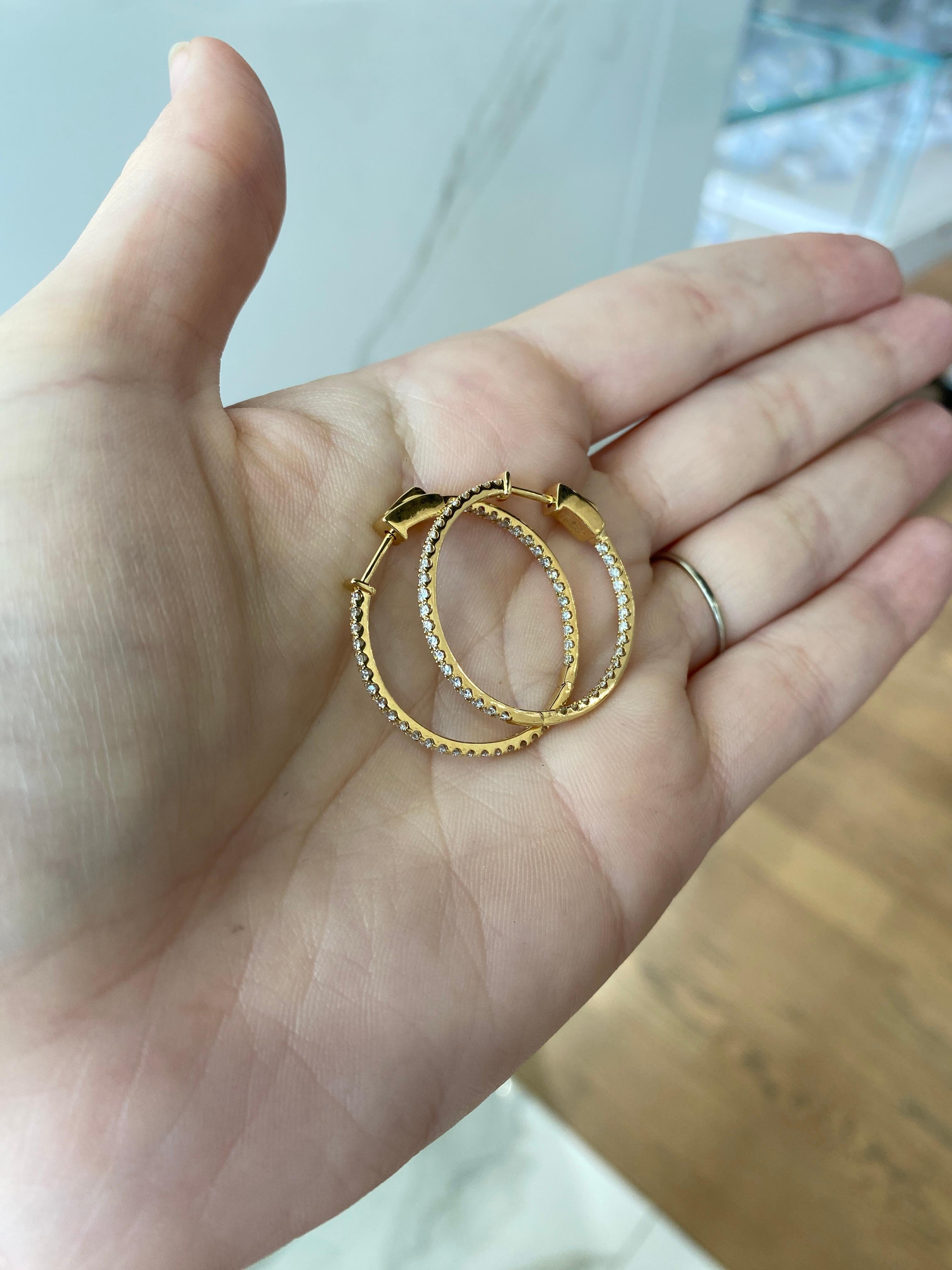 1.00 Carat Total Weight Natural Round Diamond Endless Hoop Earrings For Sale 4