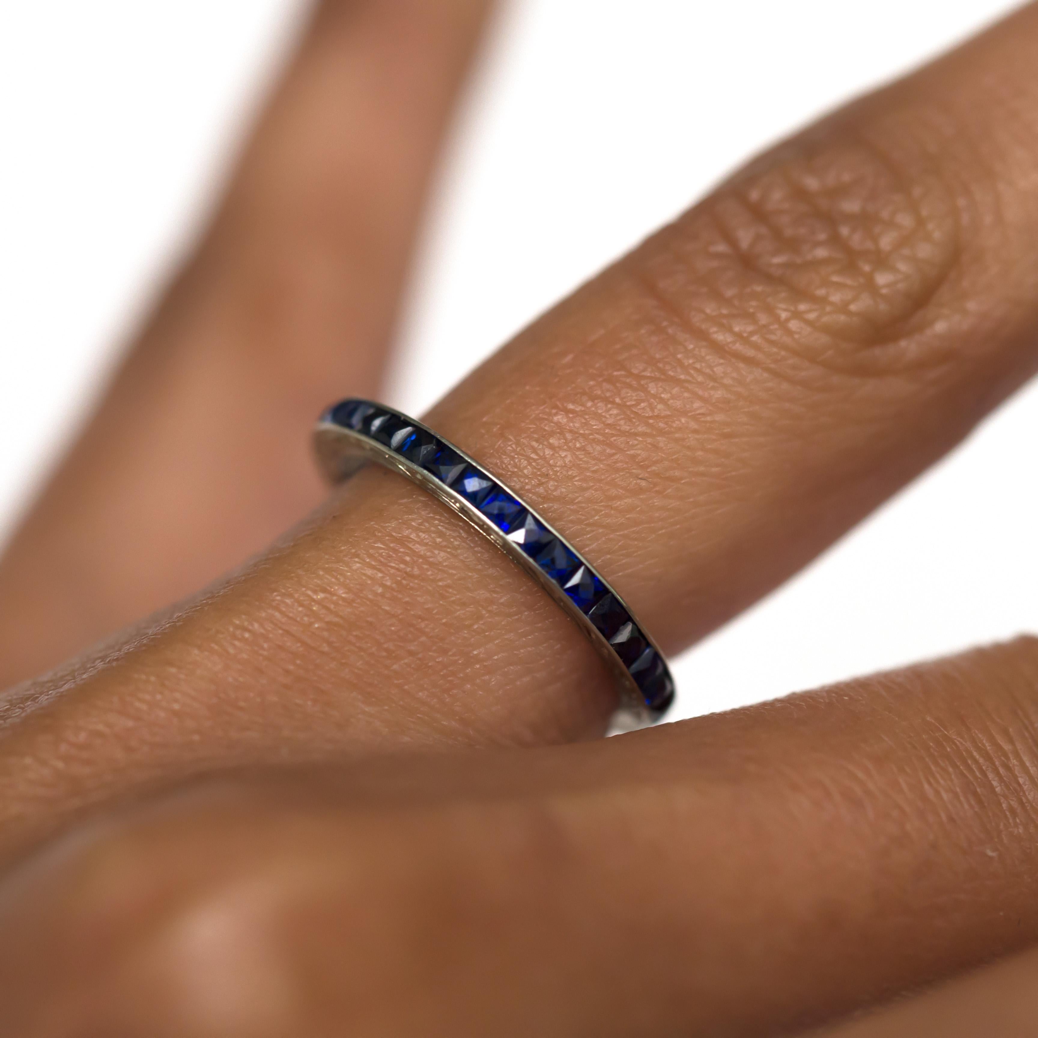 Women's or Men's 1.00 Carat Total Weight Sapphire White Gold Wedding Band For Sale