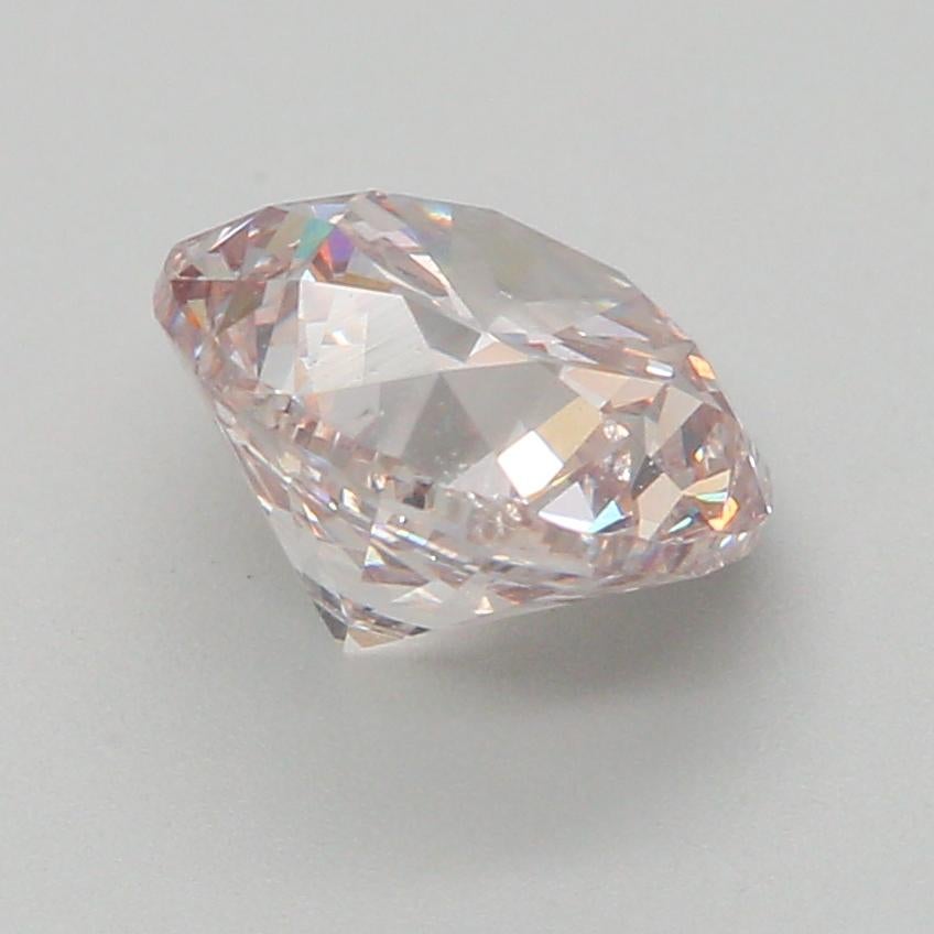 1.00 Carat Very Light Pink Round cut diamond SI2 Clarity GIA Certified For Sale 1