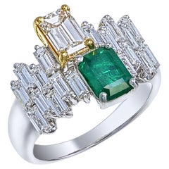 Anillo Toi et Moi de 1,00 quilates de esmeralda G. viva y diamante amarillo fantasía