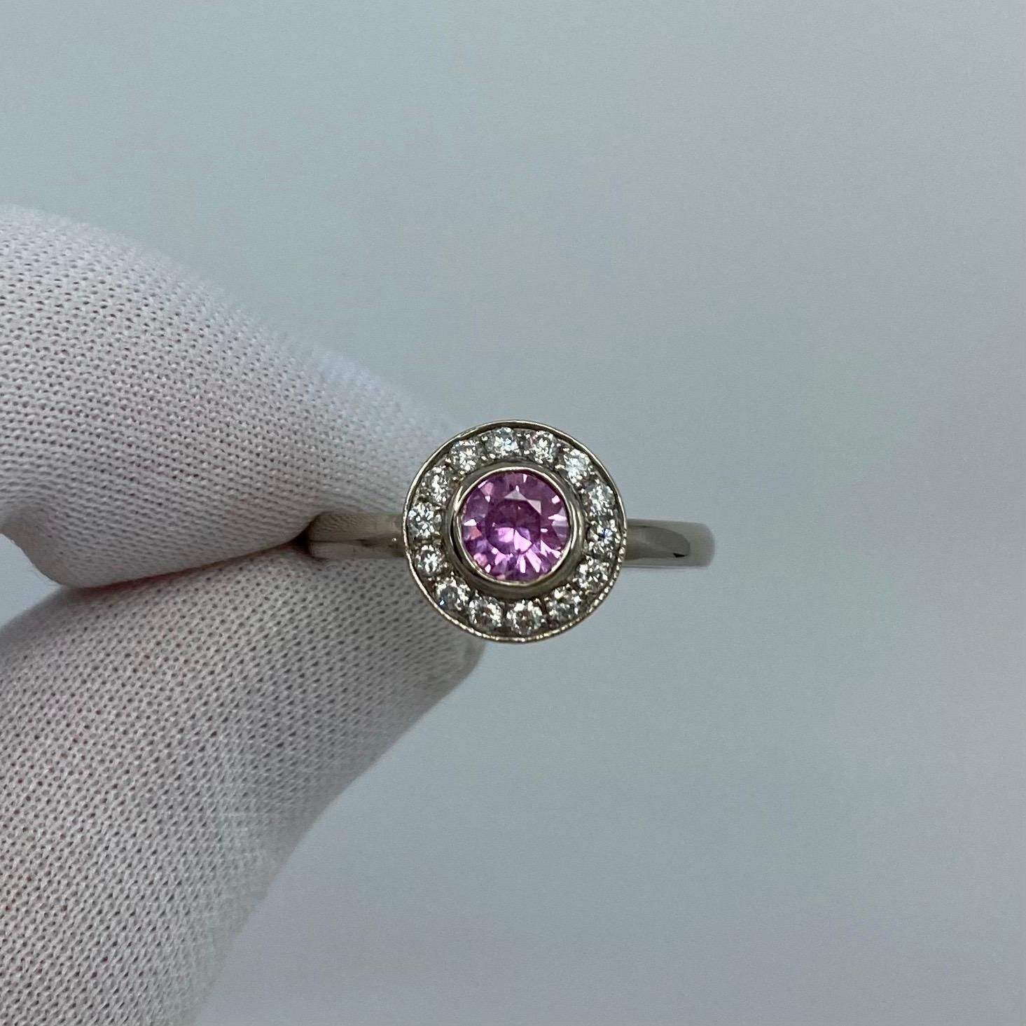 1.00 Carat Vivid Pink Sapphire and Diamond 18 Karat White Gold Halo Ring In New Condition For Sale In Birmingham, GB