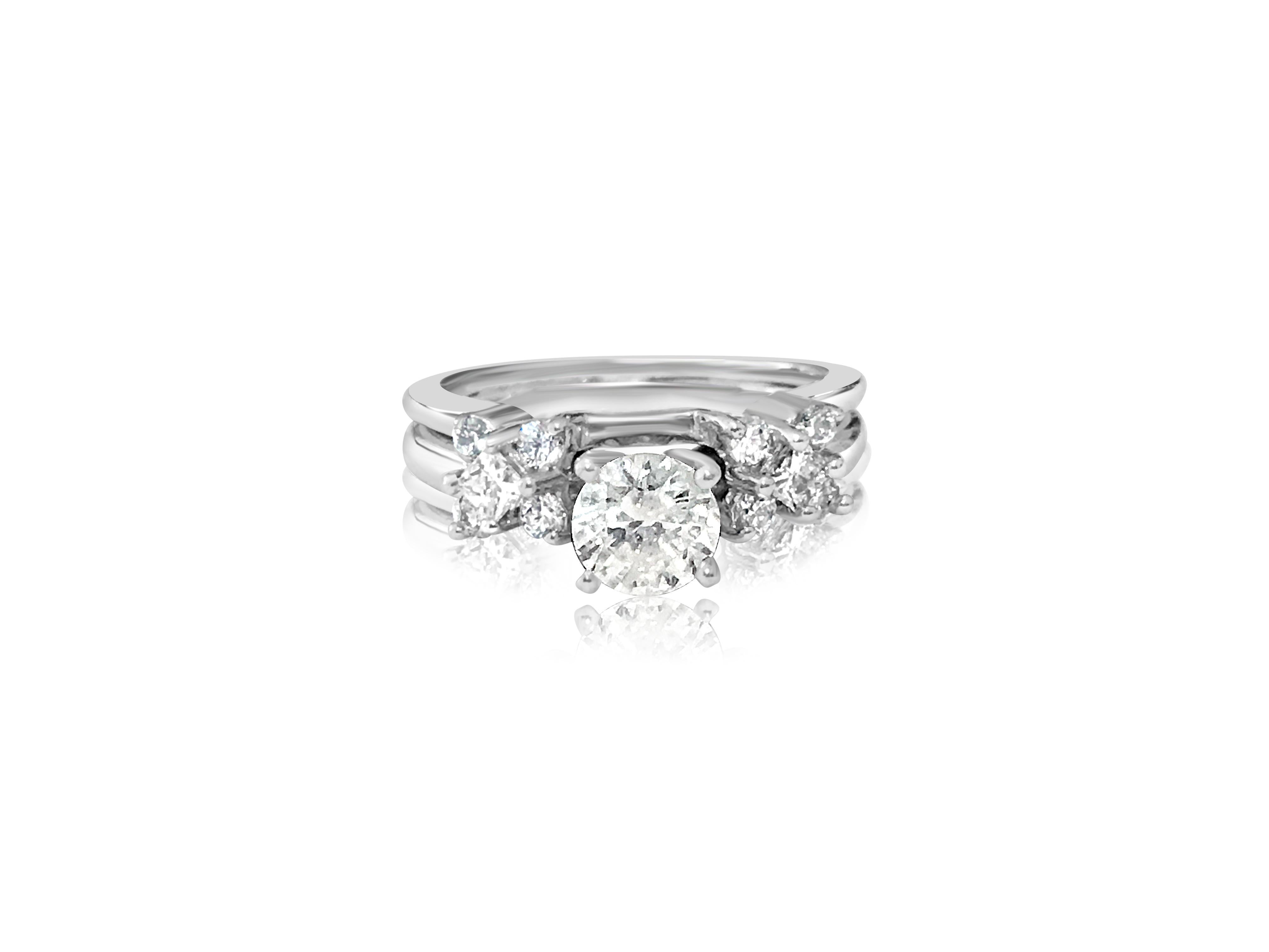 Brilliant Cut 1.00 Carat VS Clarity Diamond Engagement Ring For Sale