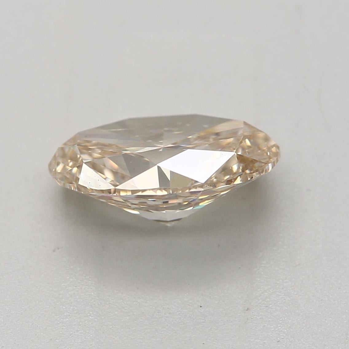 1.00 Carat Oval cut diamond SI1 Clarity GIA Certified In New Condition For Sale In Kowloon, HK