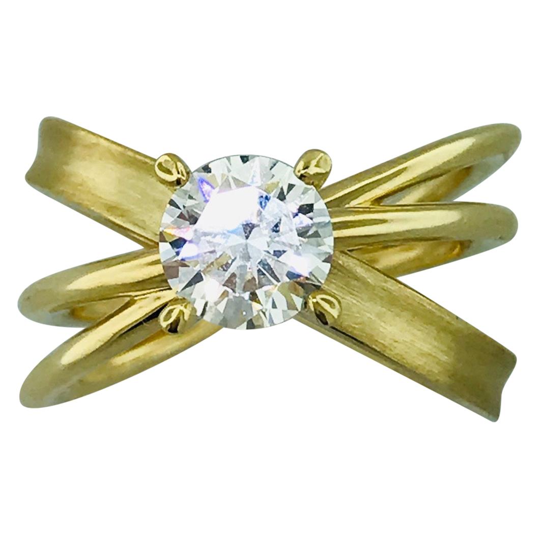 1.00 Carat X Design Solitaire Satin and Polish Ring in 14 Karat Yellow Gold For Sale