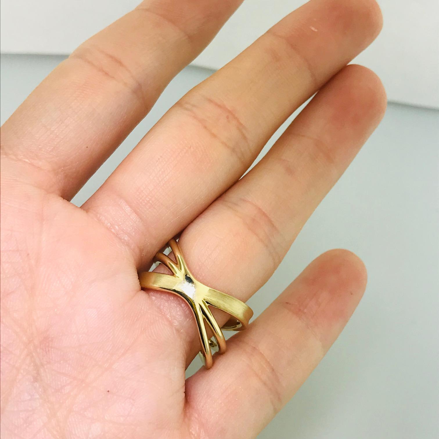 Anillo Solitario de Oro Amarillo de 14 Kilates con Diseño de X de 1,00 Quilates, Satinado y Pulido en venta 7