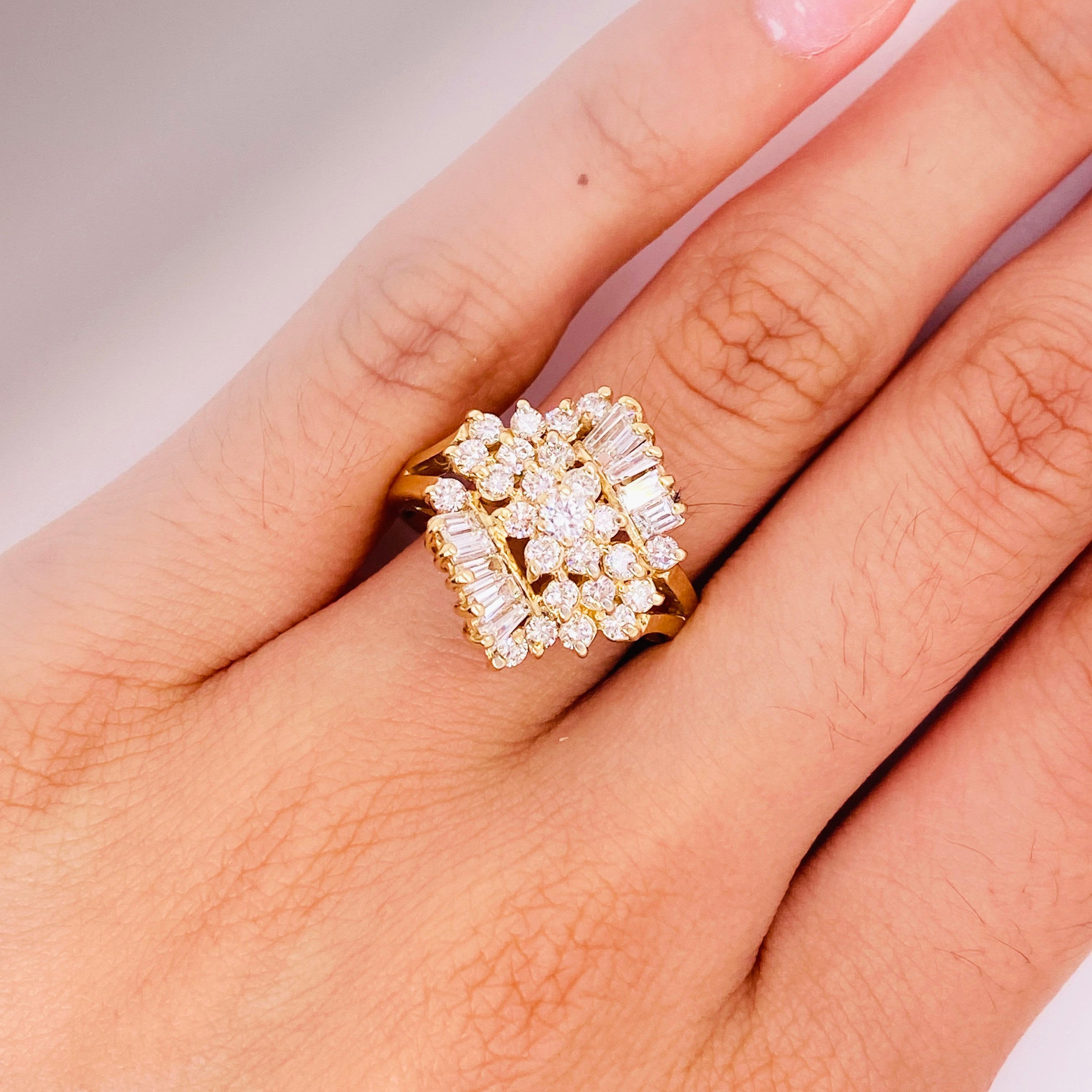 1.00 Carats Diamond Split Shank Statement Ring in 14k Gold Baguette Sash Ring In Excellent Condition For Sale In Austin, TX