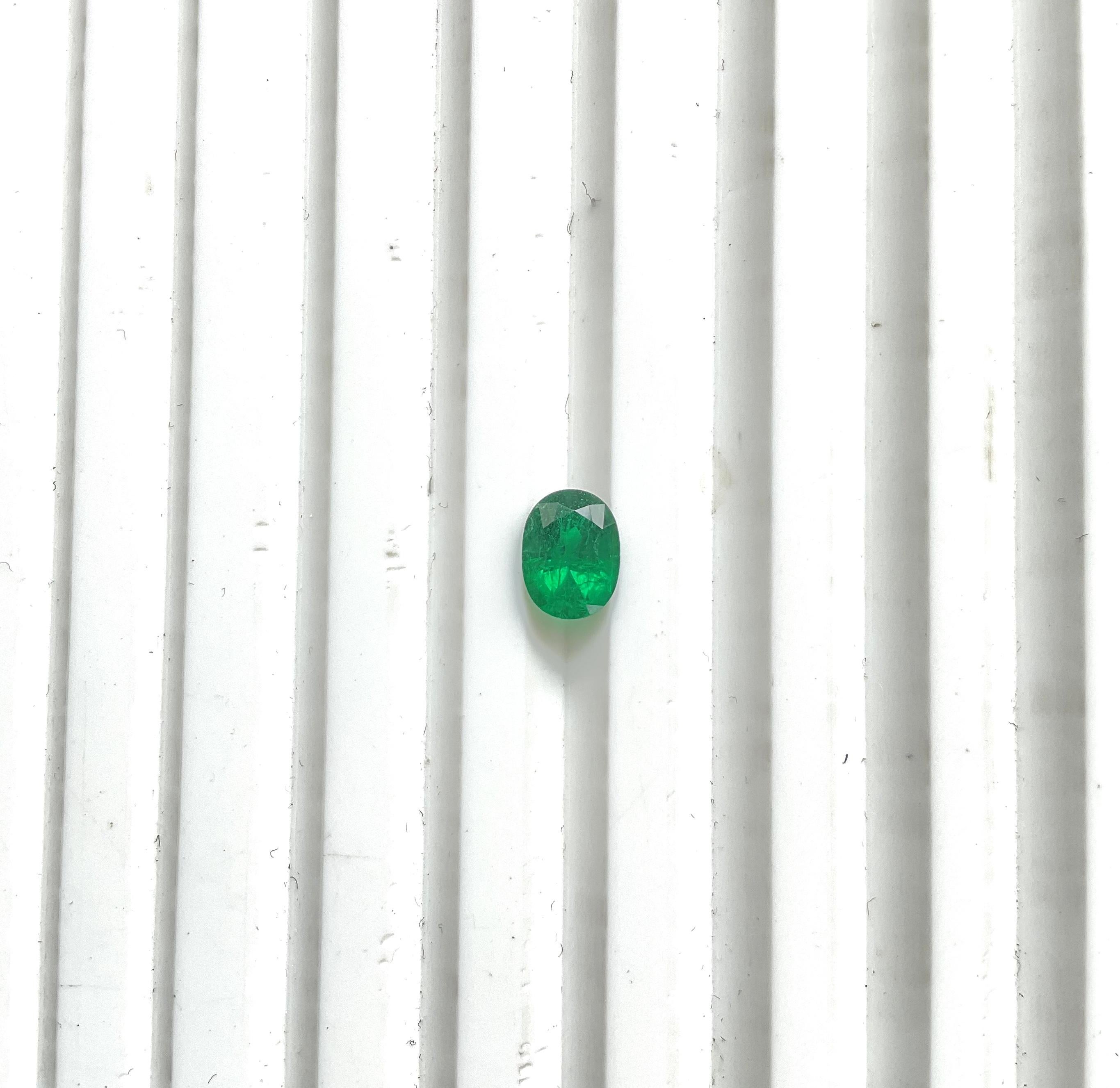 1.00 carats Zambian Emerald Oval Cut stone for fine Jewelry Natural Gemstone
Weight: 1.00 Carats
Size: 7x5 MM
Pieces: 1
Shape: Oval