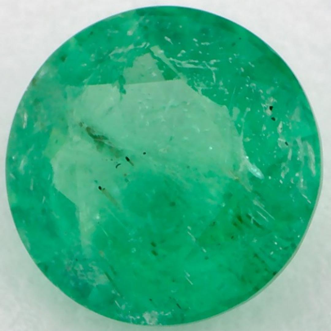 With a vibrant green color hue, the birthstone for May is a symbol of renewed spring growth. 

Explore vibrant collection of Emerald, Ruby & Sapphires in our store available as a loose gemstone & matching your gem with our ready selection of
