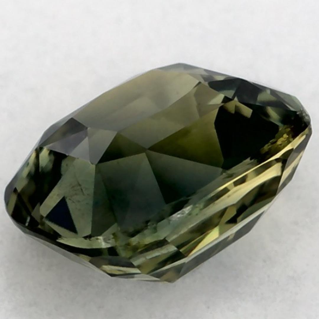 1.00 Ct Zaffiro Verde Cuscino Gemma Sfusa in vendita 3