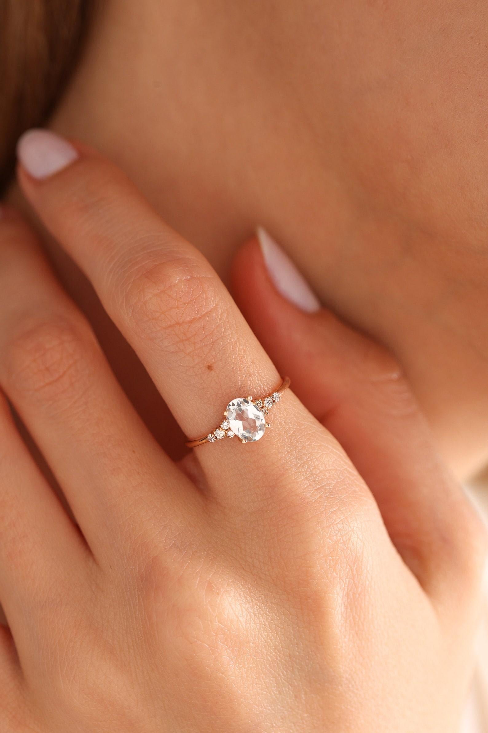 1,00 CT Anello di Moissanite per Donna 925 Argento Regalo di Gioielli Minimalisti . In condizioni Nuovo in vendita a Chicago, IL