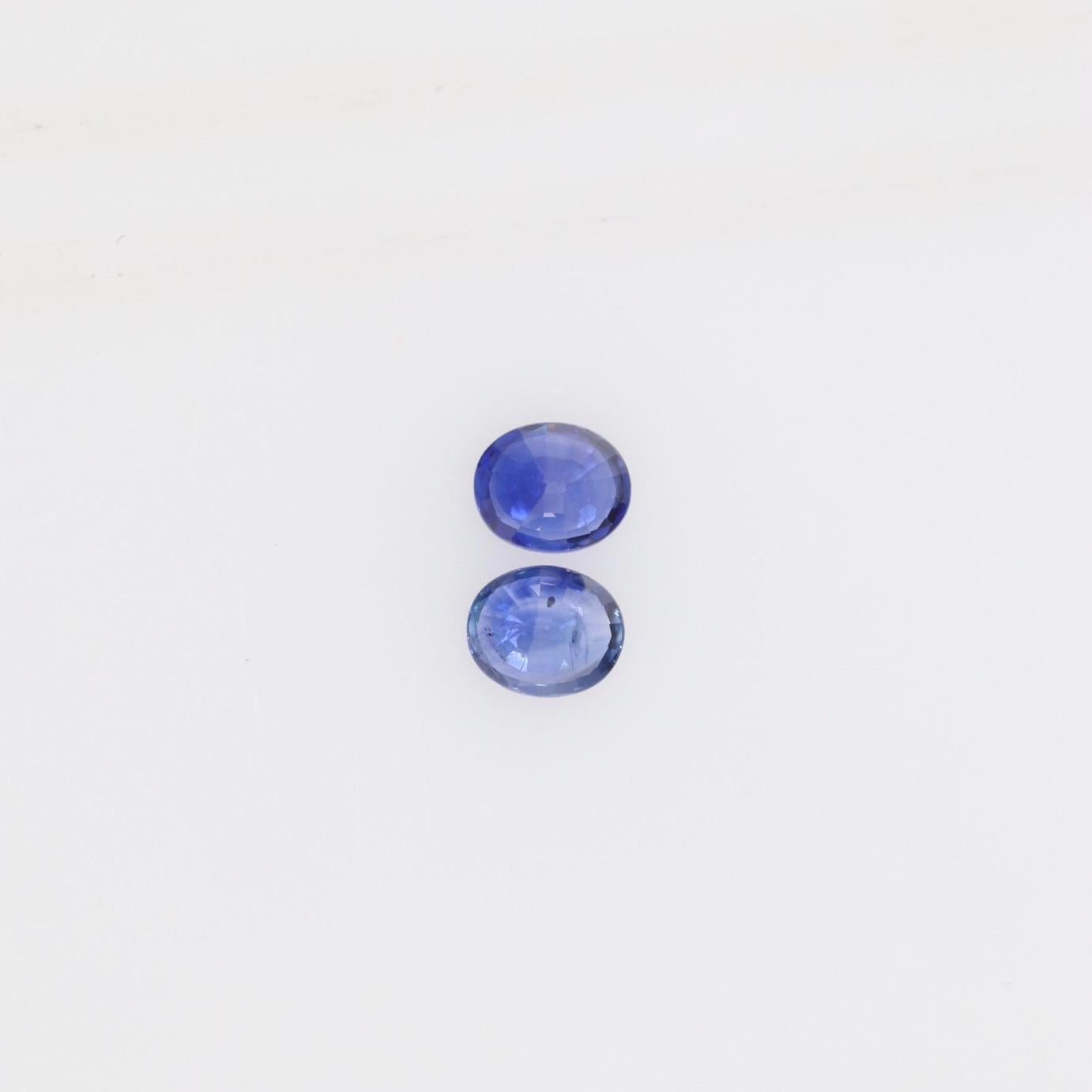 dunkelblaue edelsteine