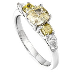 1.00 ct Natural Fancy Light Yellow Diamond Ring