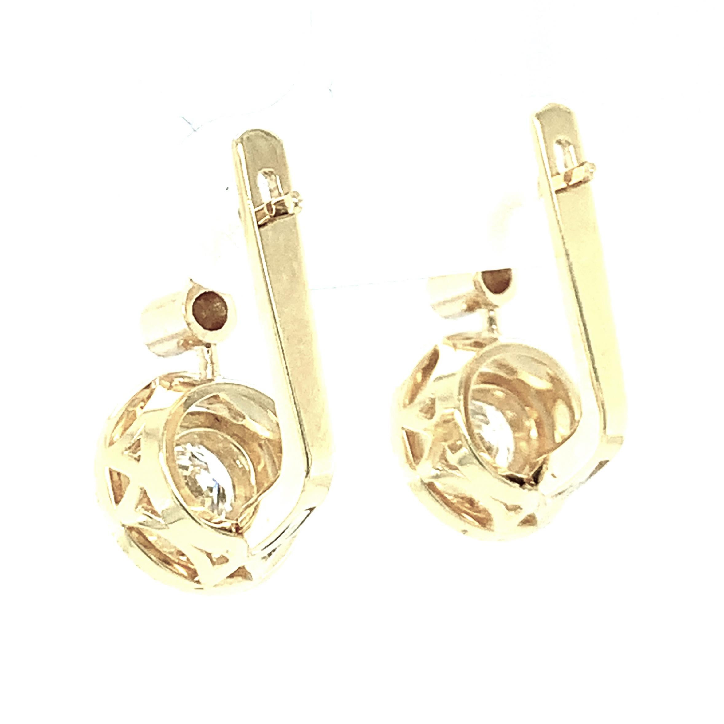 Artisan Hand Engraved Diamond Drop Earrings in Yellow Gold, 1.00 Carat Total For Sale