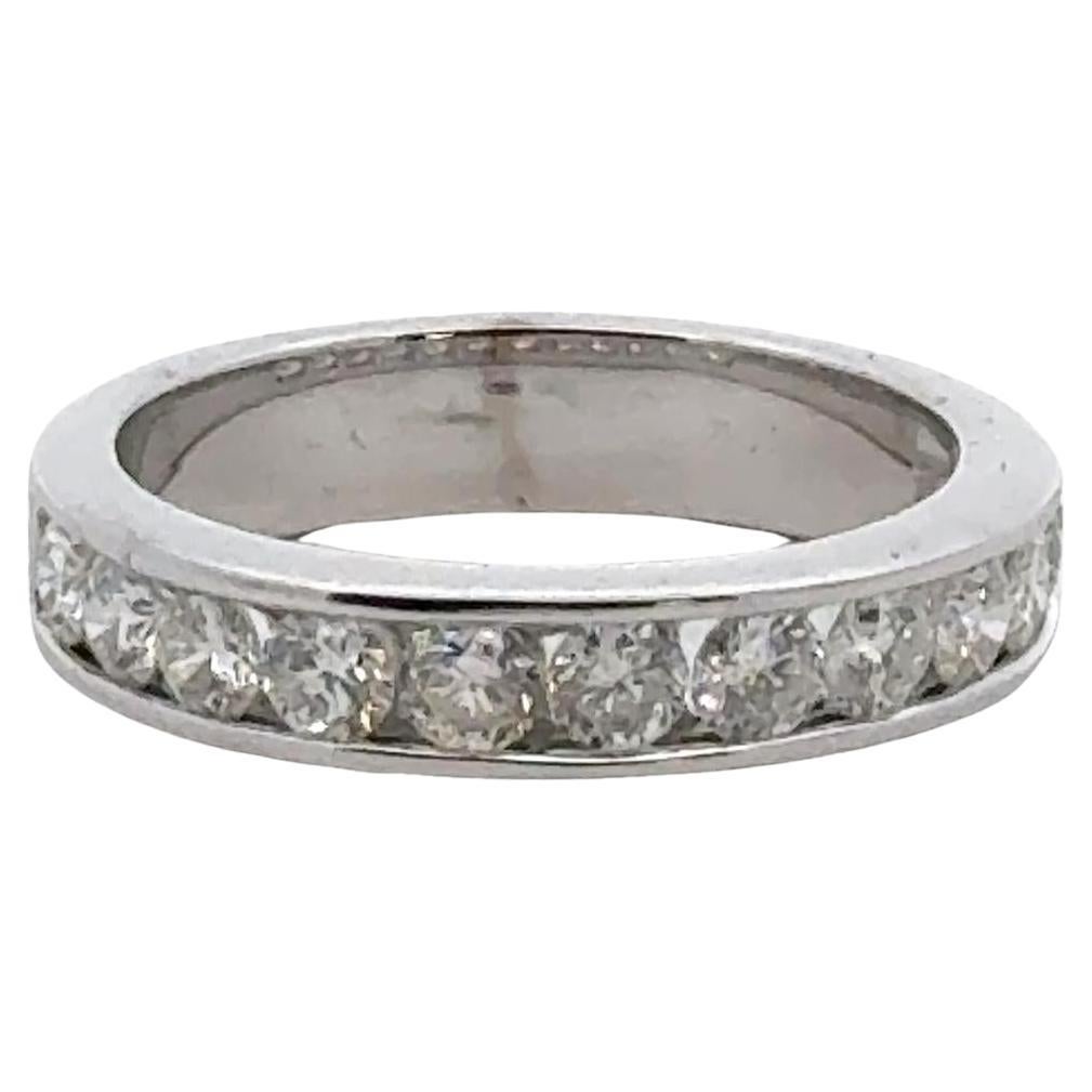 1.00 CTW Round Brilliant-Cut Diamond 14 Karat White Gold Wedding Band Ring