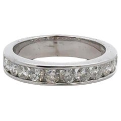 Anillo de boda de oro blanco de 14 quilates con un diamante redondo talla brillante de 1,00 quilates