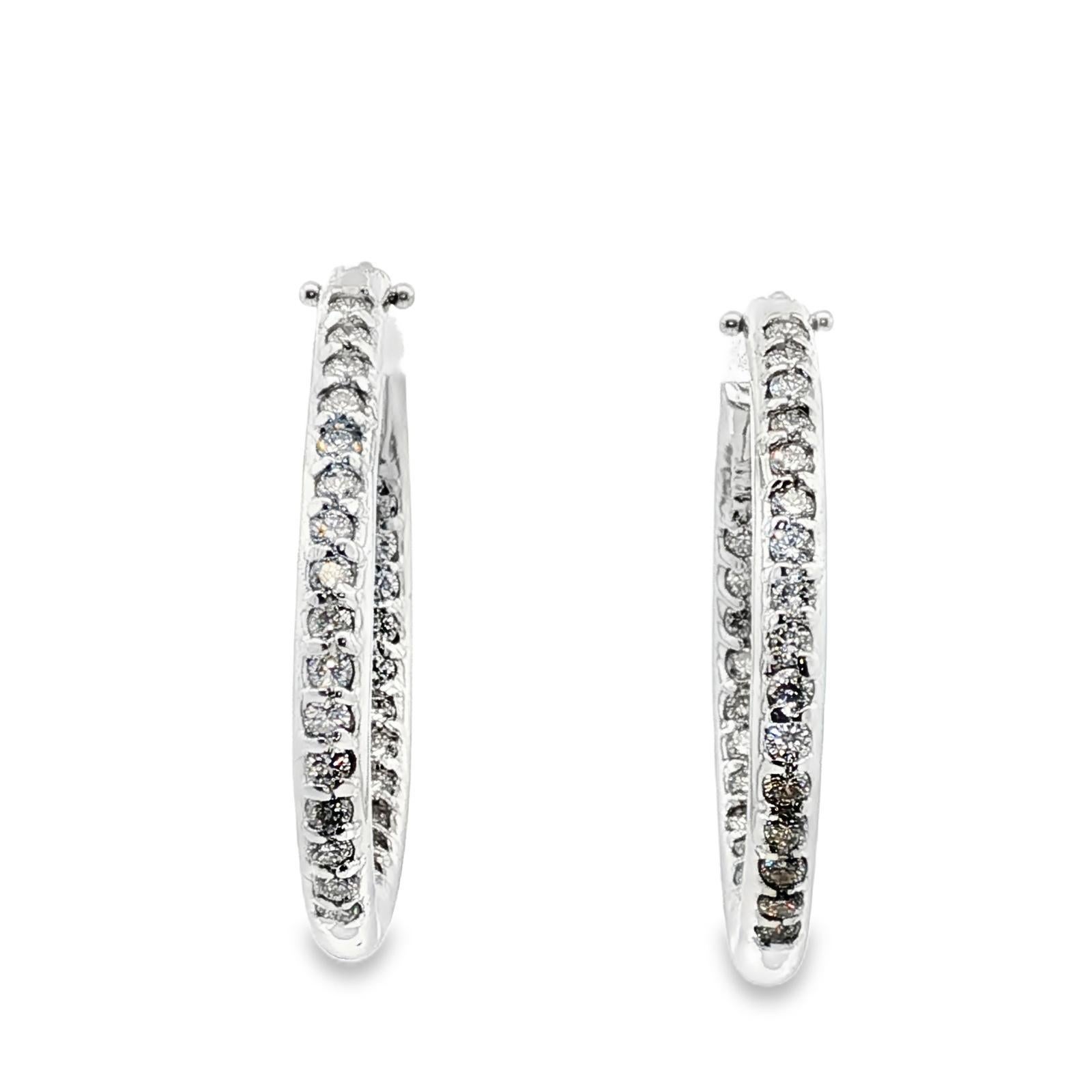 Moderno Orecchini a cerchio con diamante tondo e brillante da 1,00 CTW in oro bianco 14 carati da 1,0 pollici in vendita