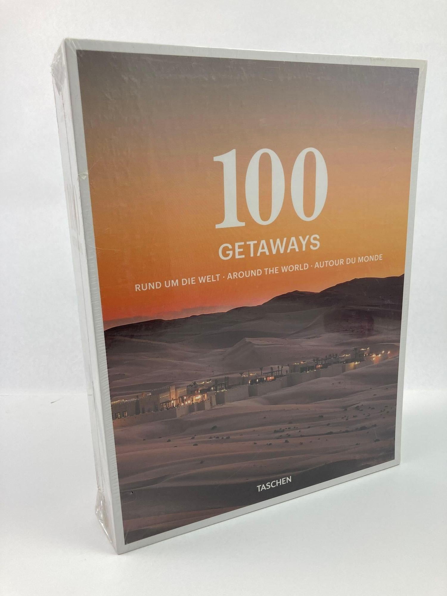 Expressionniste 100 Getaways Around the World de Margit J. Mayer TASCHEN couverture rigide 2014 en vente