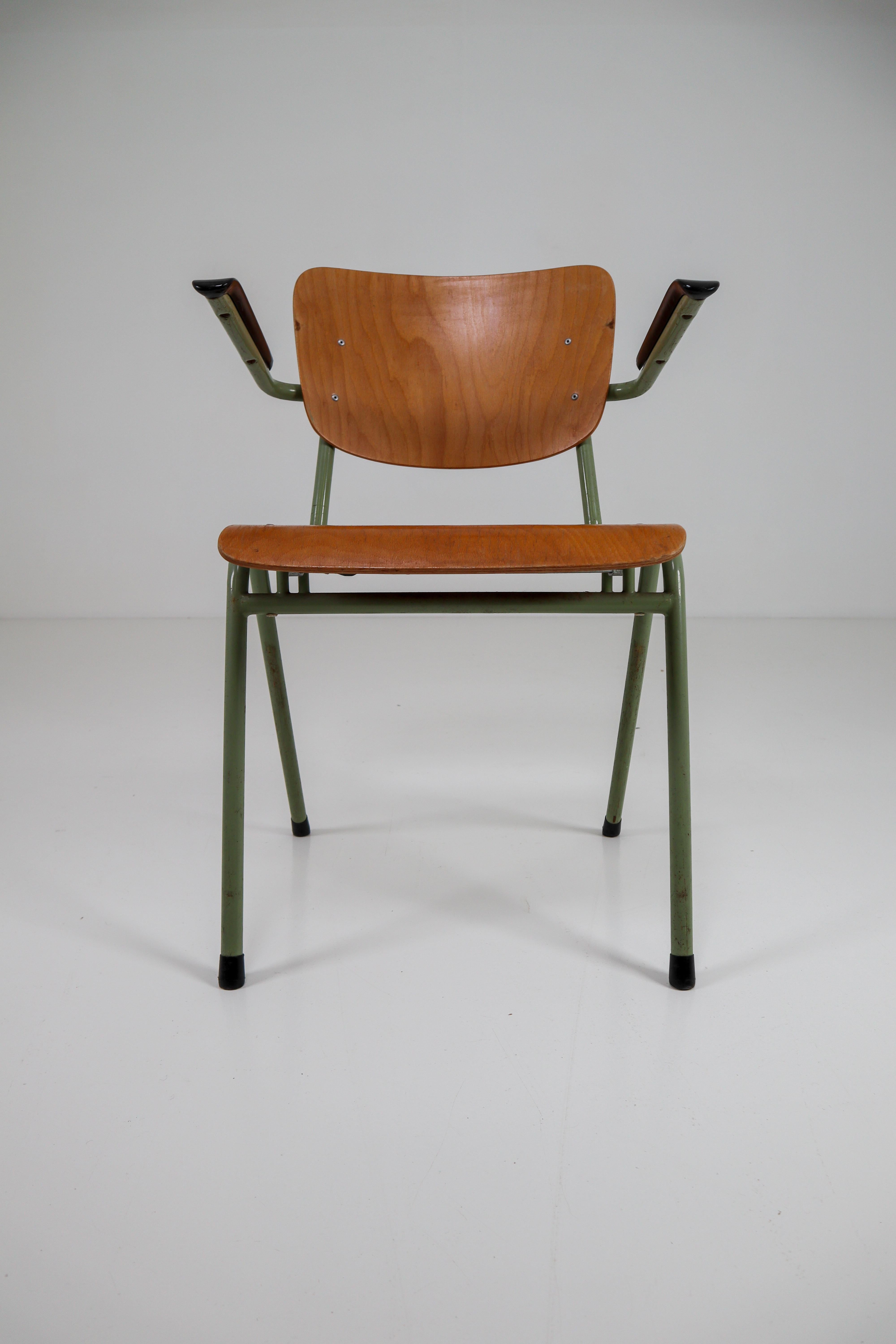 100 Green Patinated Dutch Design Industrial Plywood Armchairs, 1960s (Industriell)
