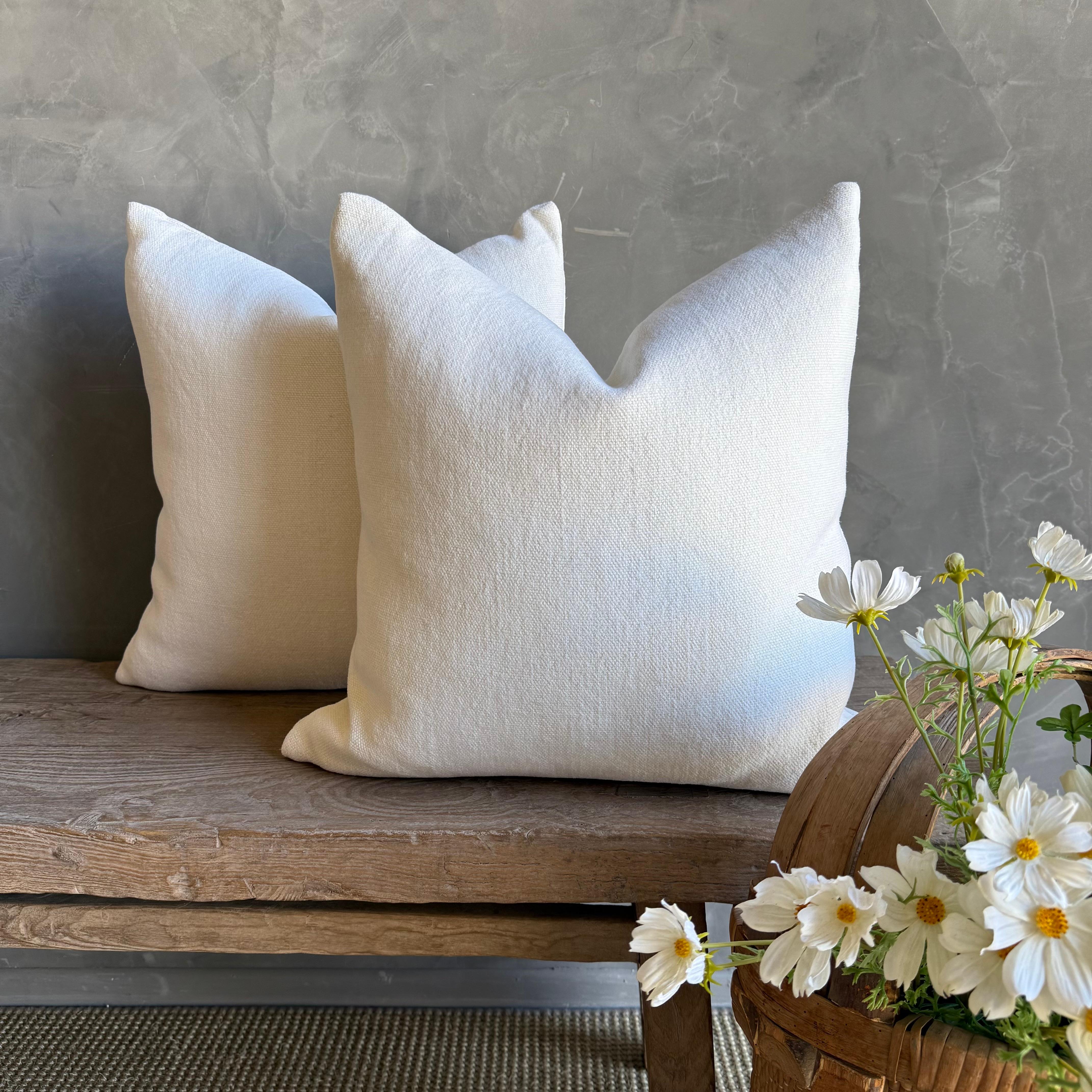 Almohada 100% cáñamo con inserto de plumón en blanco ostra Moderno orgánico en venta