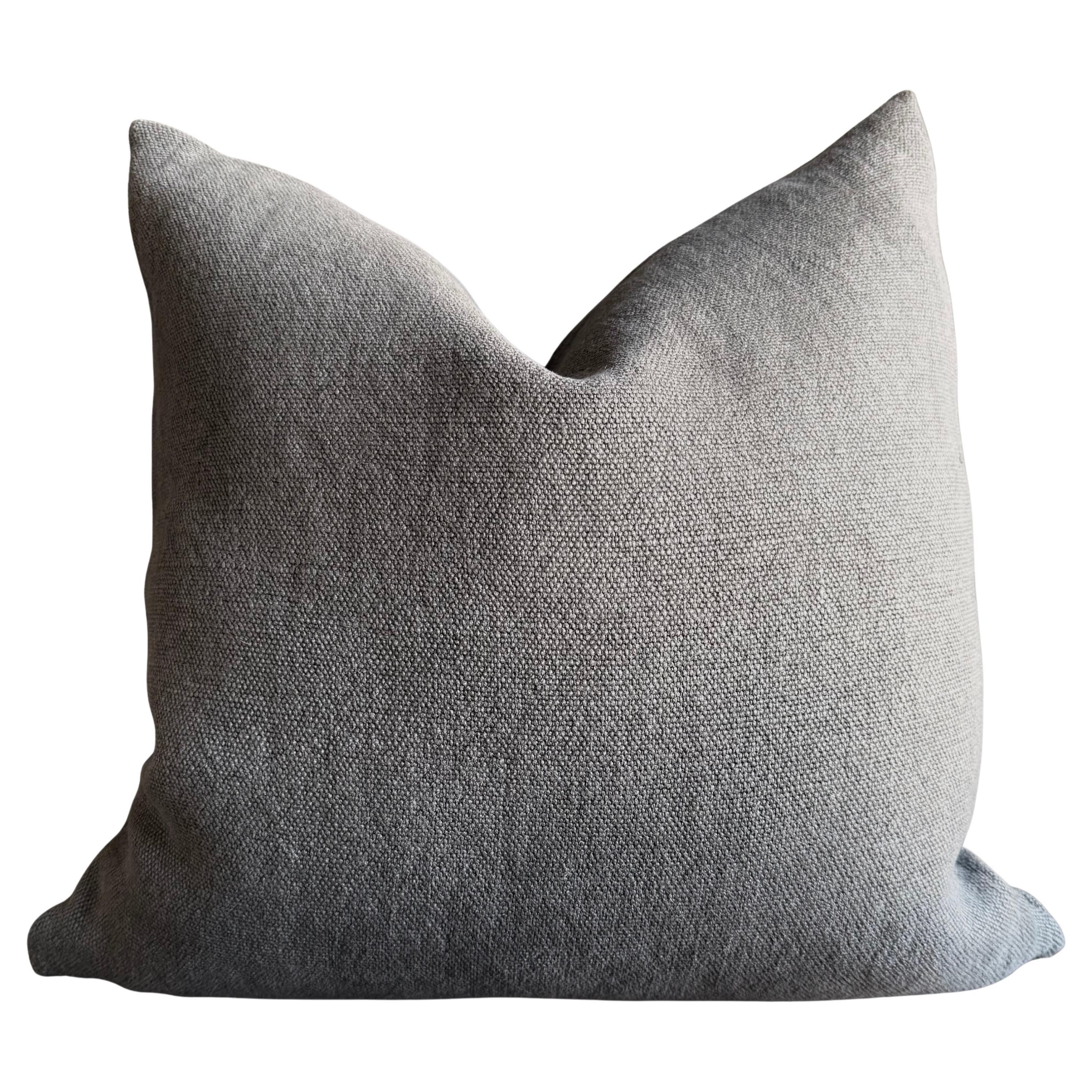 Cuscino 100% Hempe con inserto in piuma d'oca in A. Stone in vendita