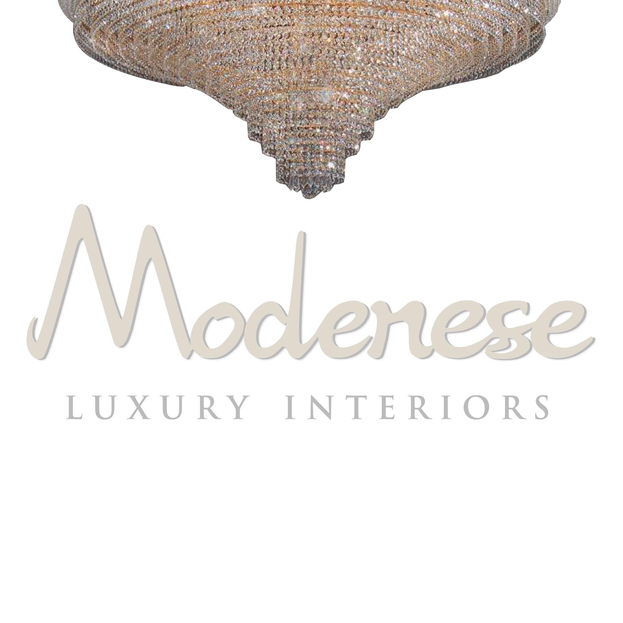 Diese Modenese Gastone Luxury Interiors Deckenleuchte hat eine 24kt vergoldete Oberfläche und ist mit schönen Scholer-Kristallen ausgestattet. Dieses Modell benötigt 18 einzelne E14-Schraubglühbirnen (max. 60Watt).
 