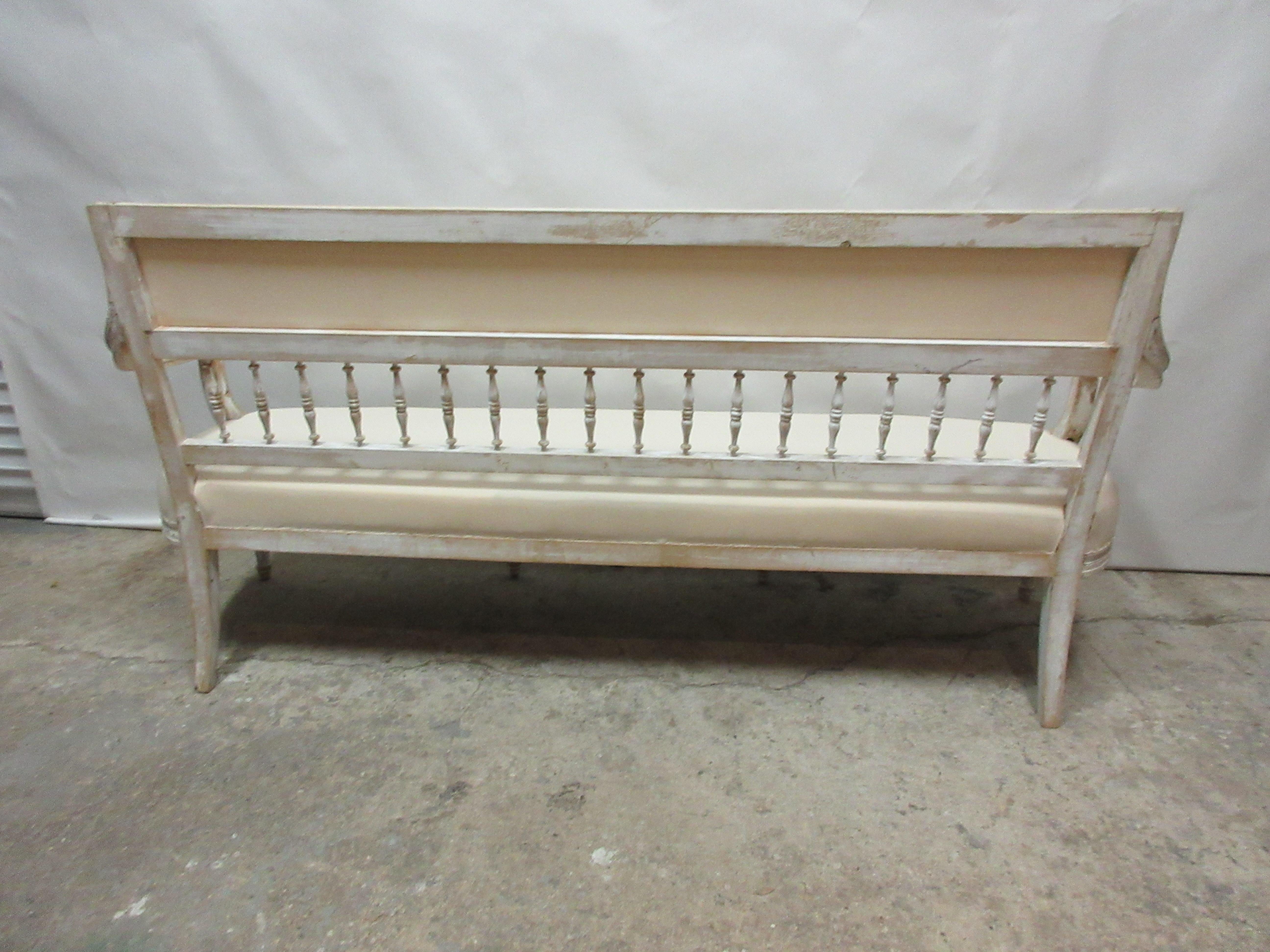 This is a 100% original painted Swedish Gustavian settee. the seating has been restored and covered in Muslin.